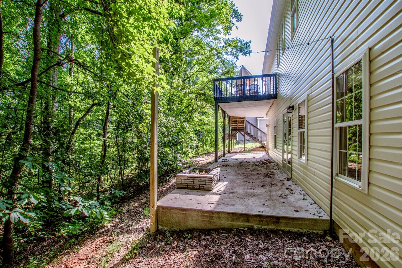 127 Wood Acre Drive Property Photo 27