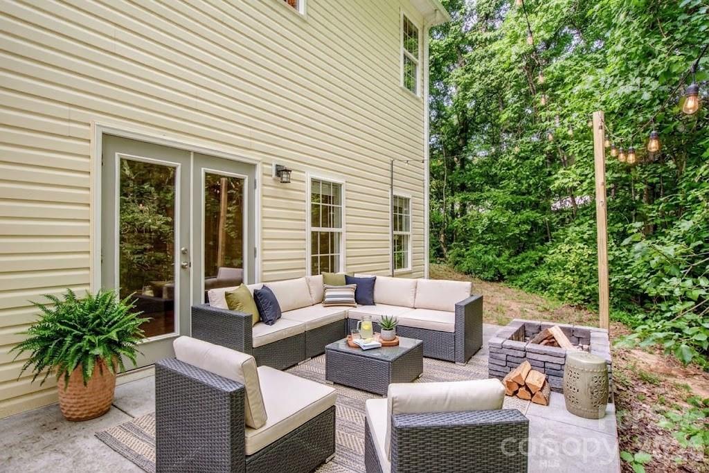 127 Wood Acre Drive Property Photo 28