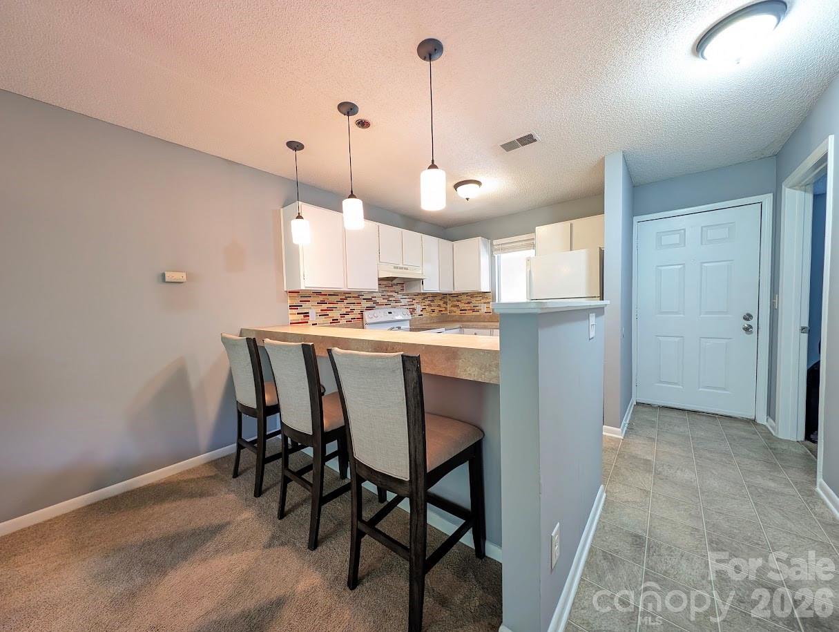 1687 Eagles Place Property Photo 1