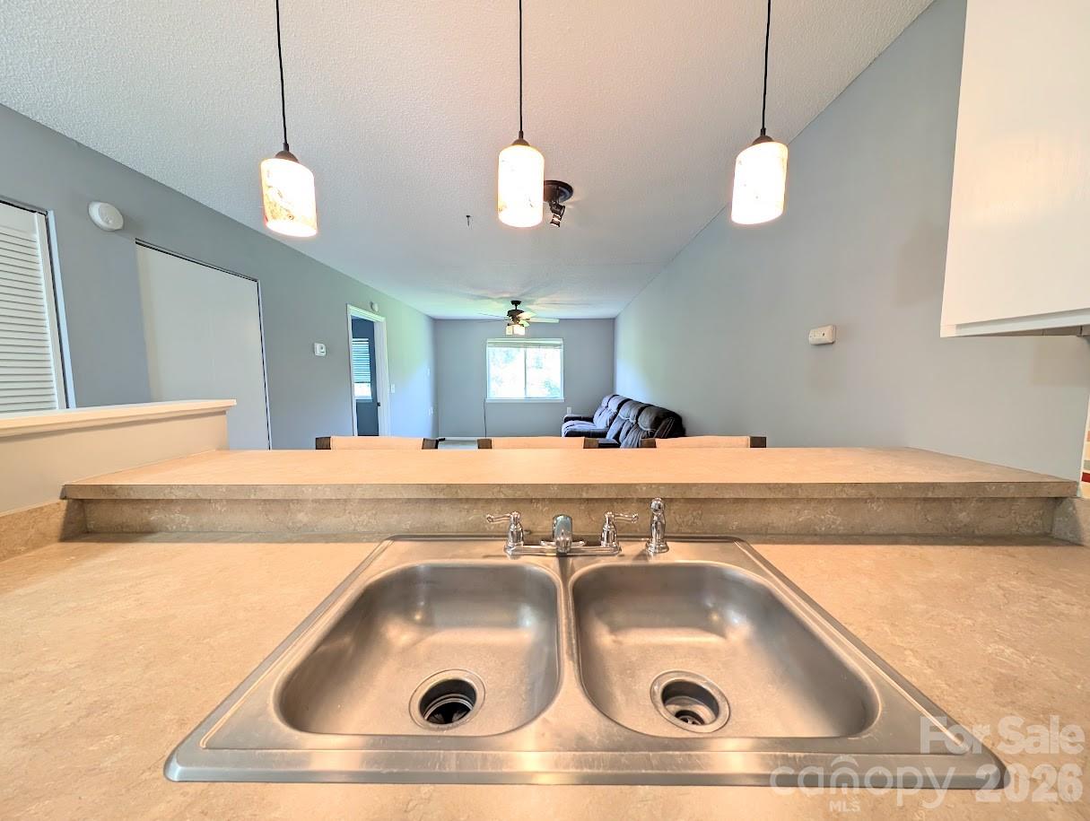 1687 Eagles Place Property Photo 3