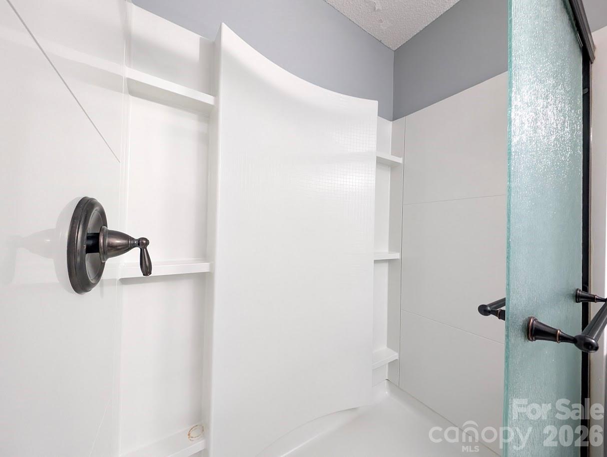 1687 Eagles Place Property Photo 12