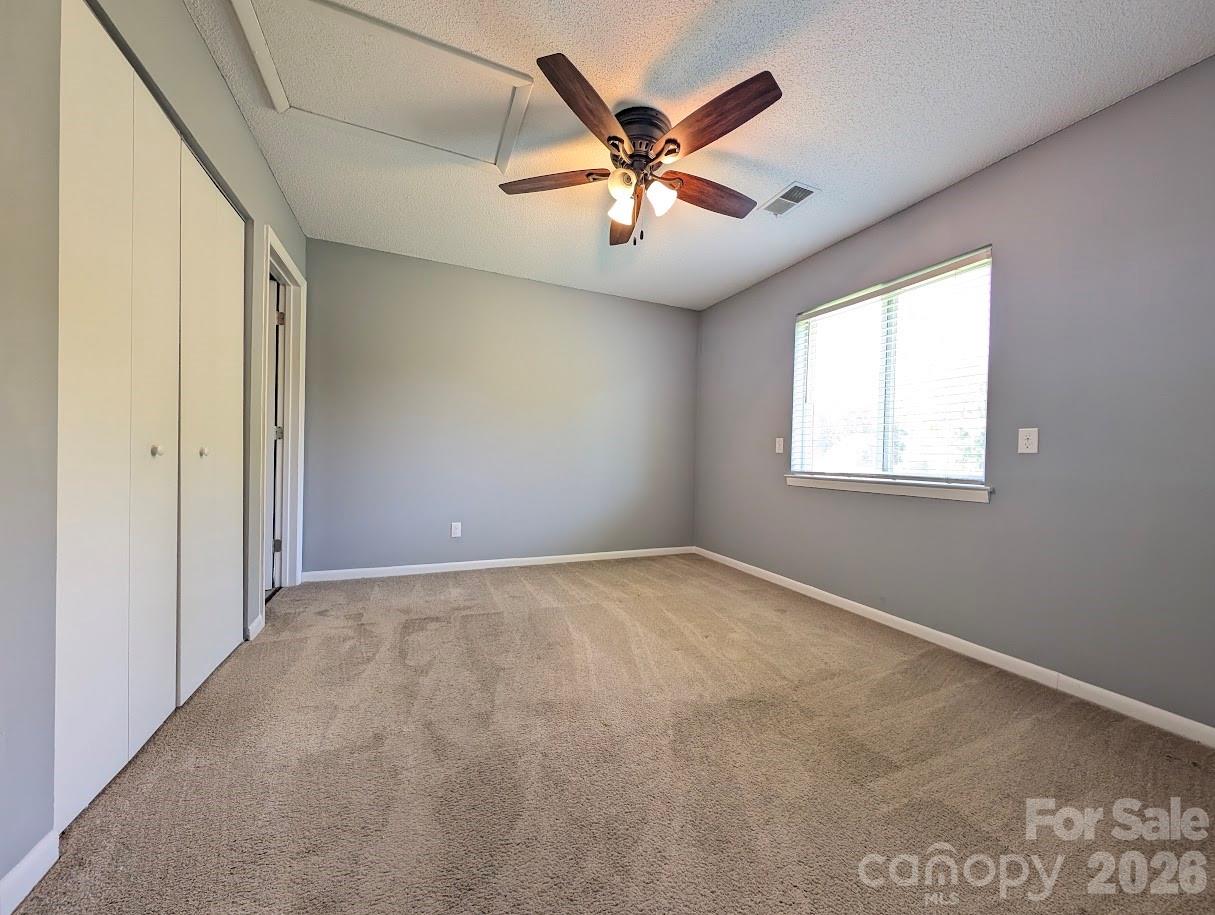 1687 Eagles Place Property Photo 13