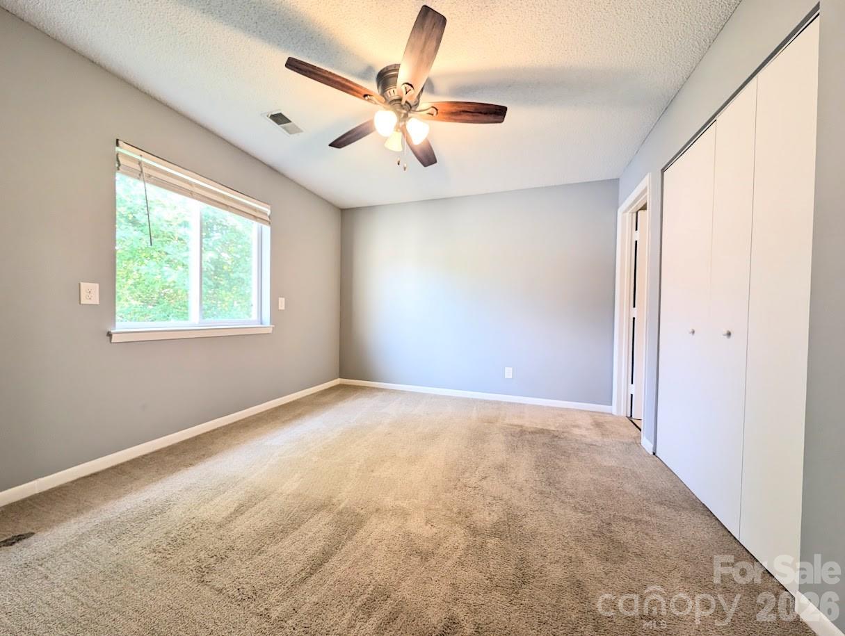 1687 Eagles Place Property Photo 14
