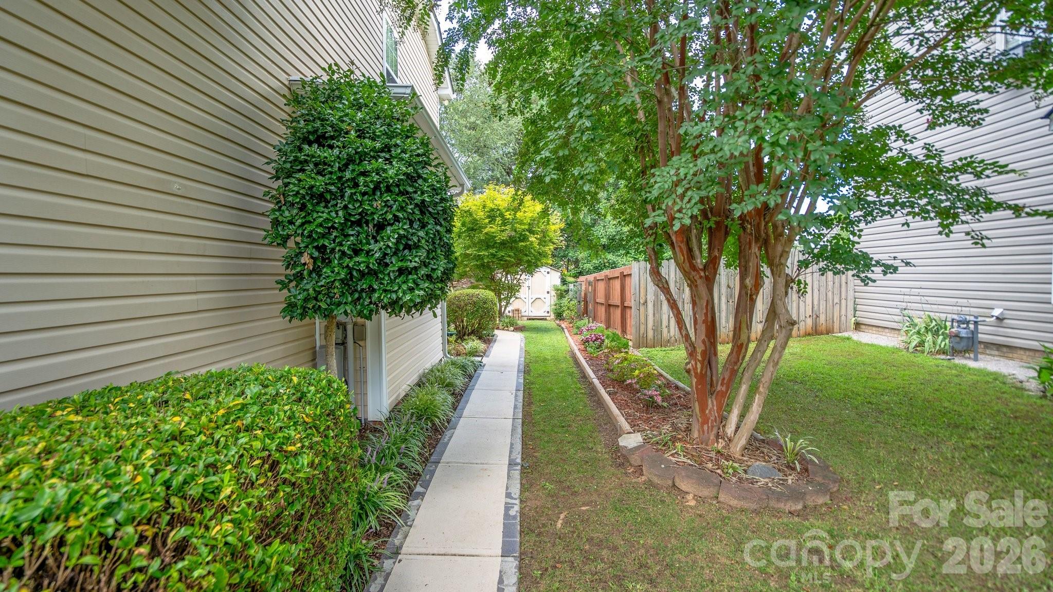 1115 Wind Chime Court 28 Property Photo 6