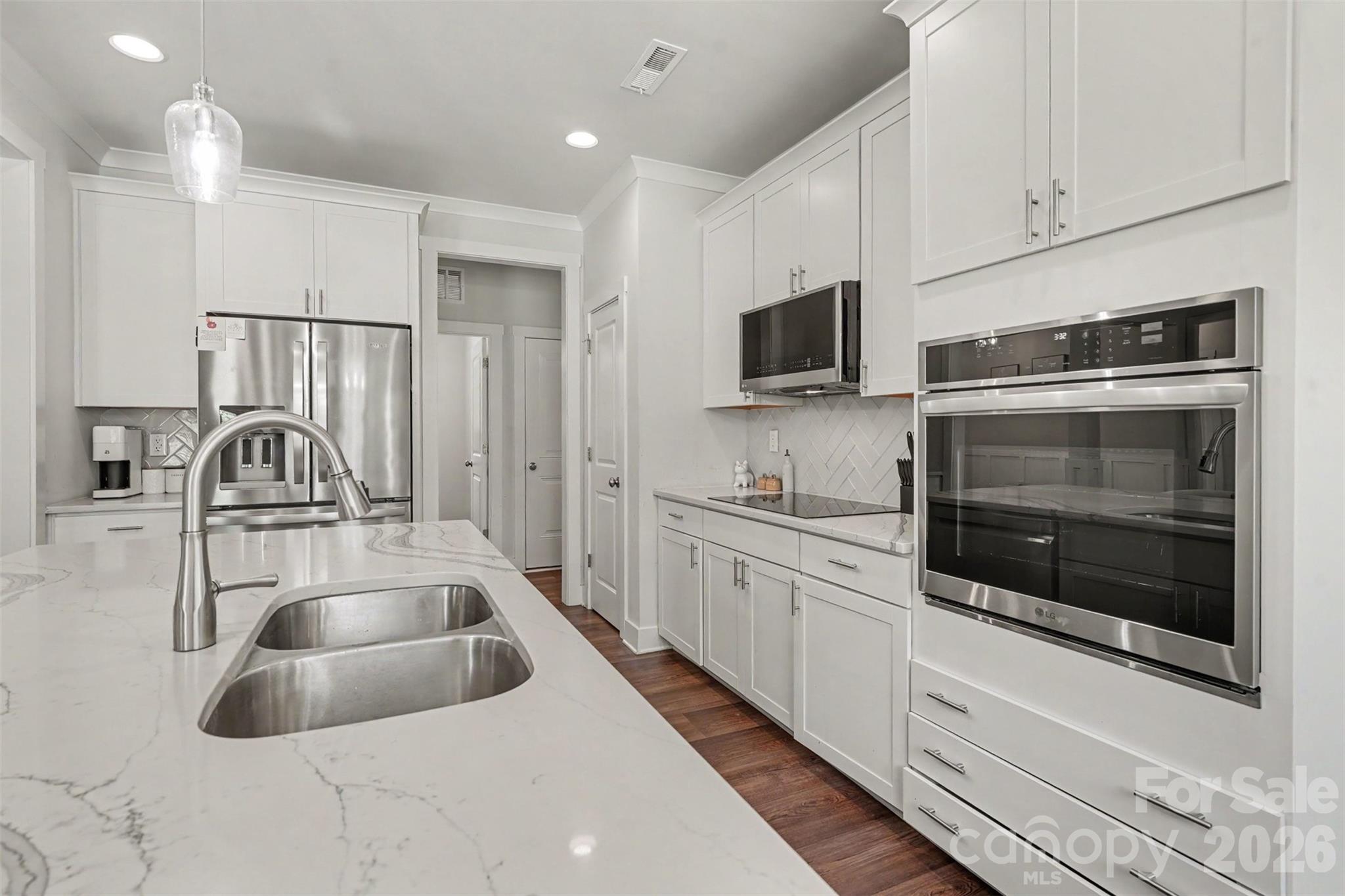 188 Fairhaven Drive Property Photo 8