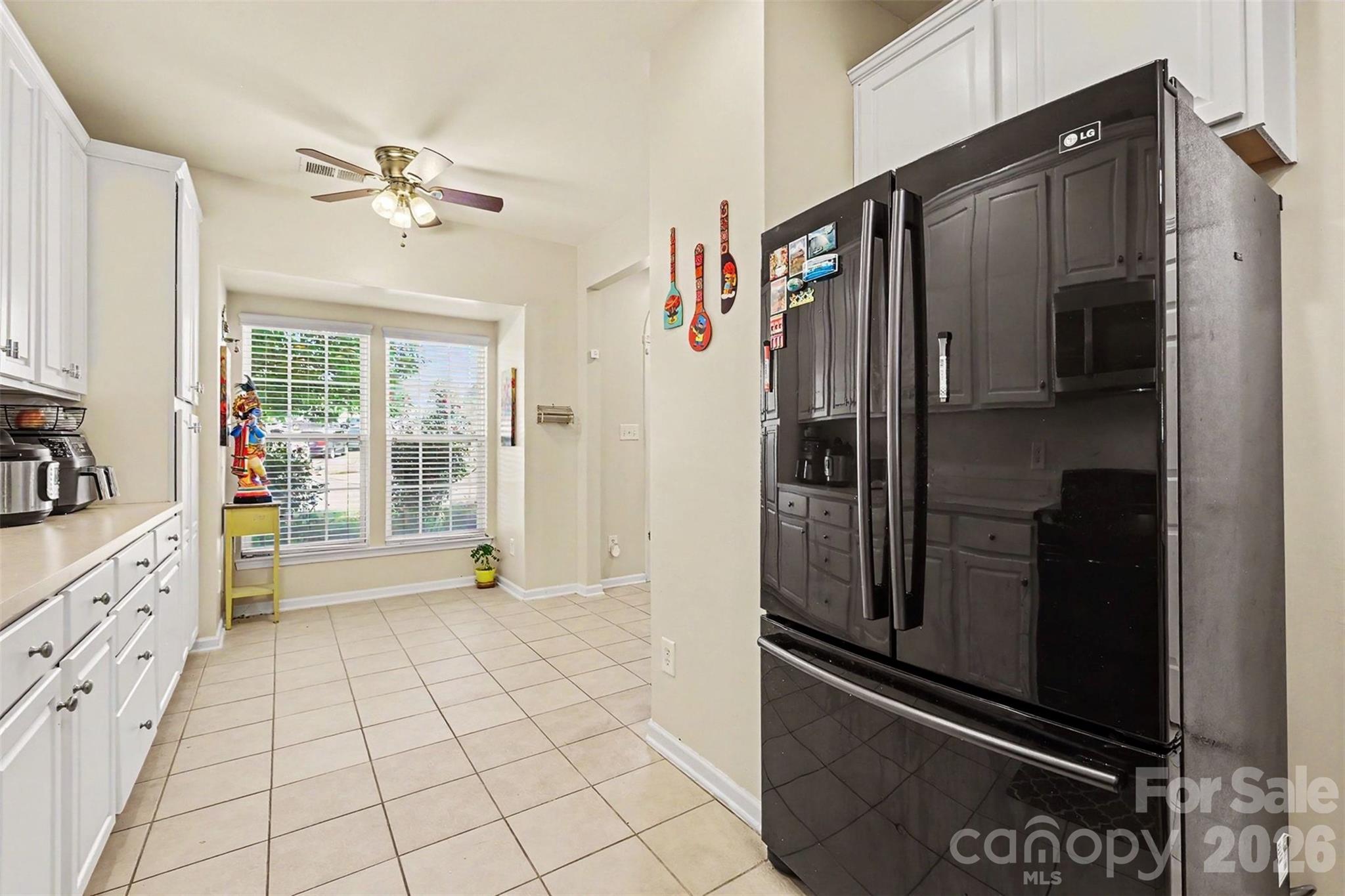 9523 Shumacher Avenue Property Photo 6