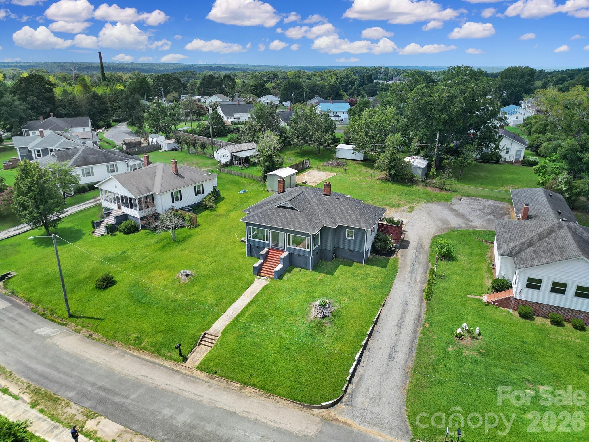 14 Argonne Avenue Property Photo 2