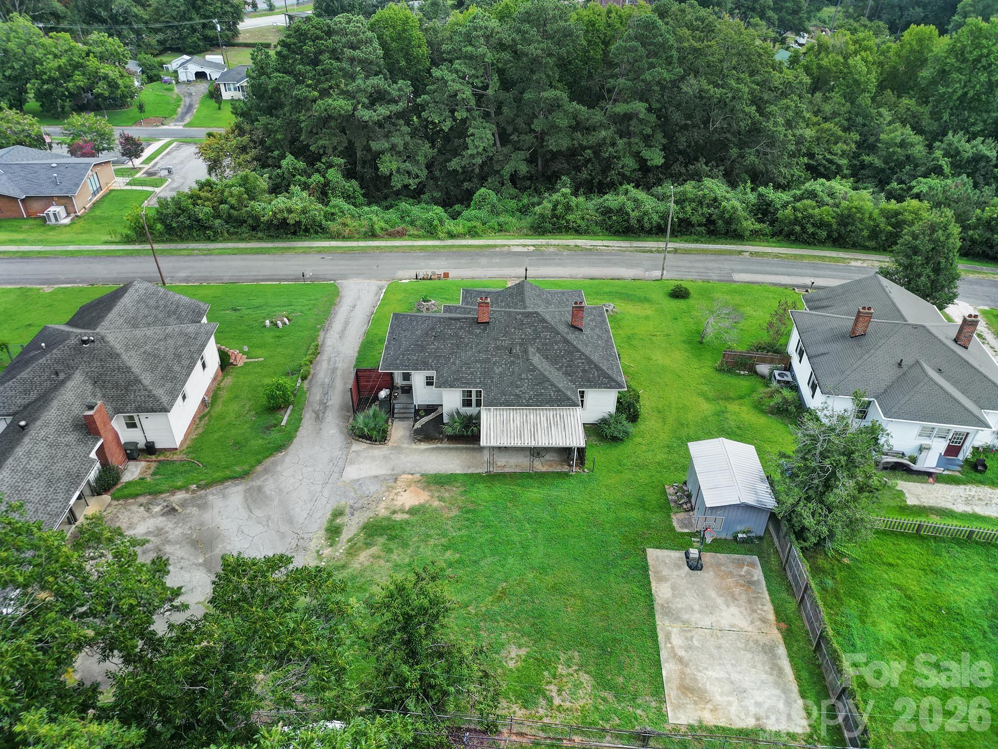 14 Argonne Avenue Property Photo 4
