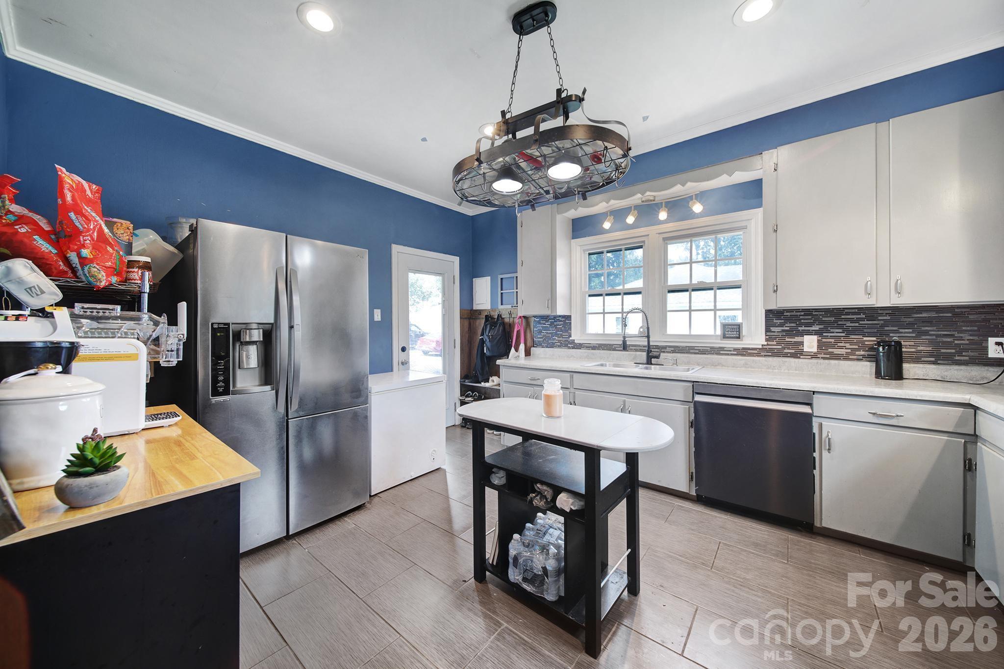14 Argonne Avenue Property Photo 9