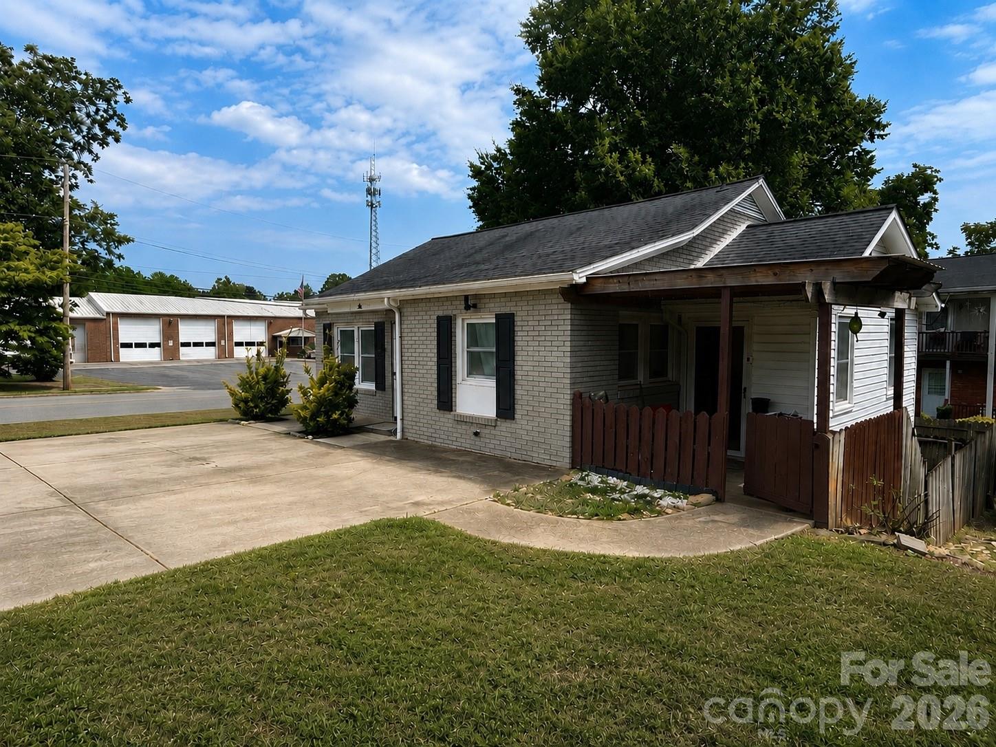 56 1st Avenue Property Photo 3