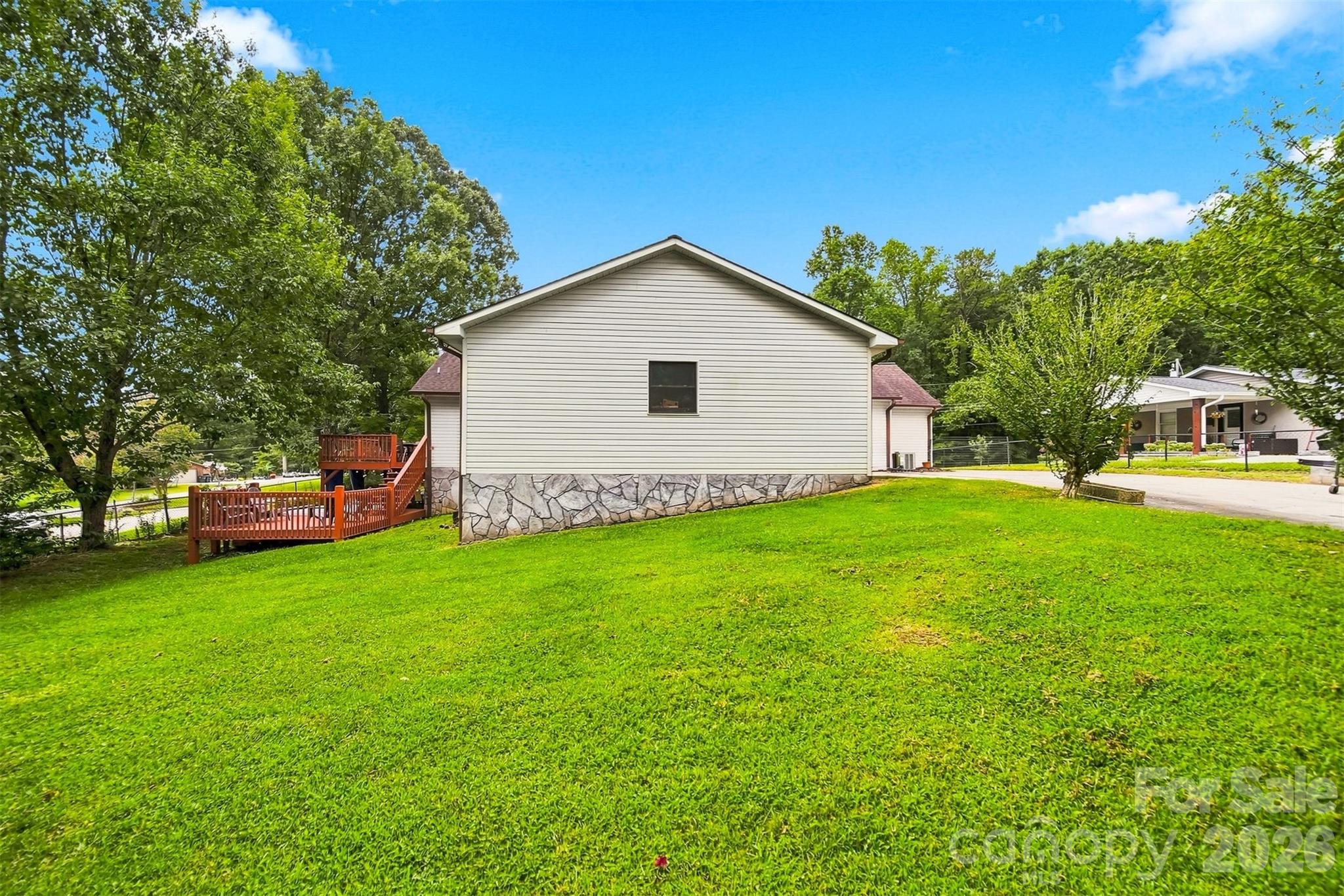 512 Garrou Avenue Property Photo 38