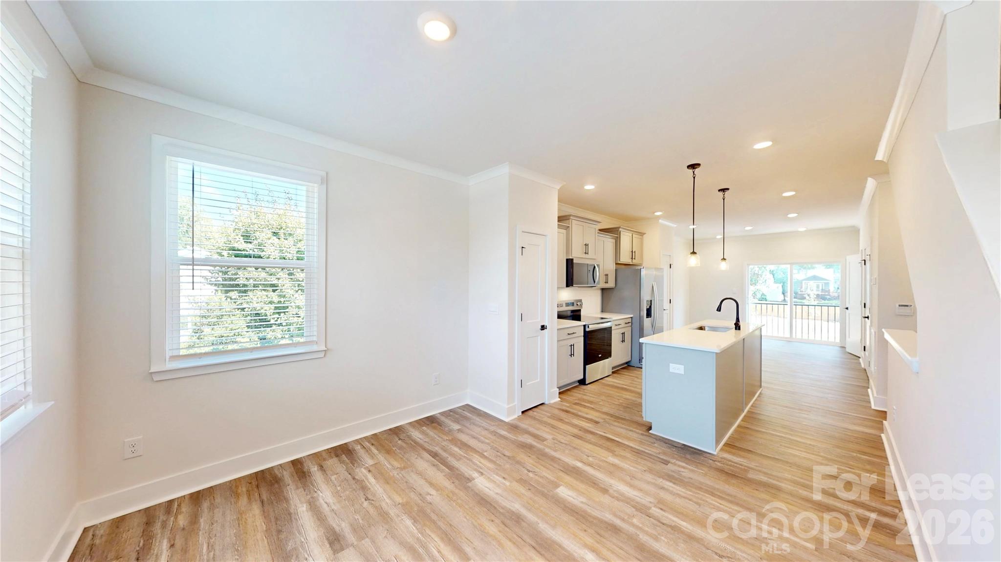 3640 Spencer Street Property Photo 13