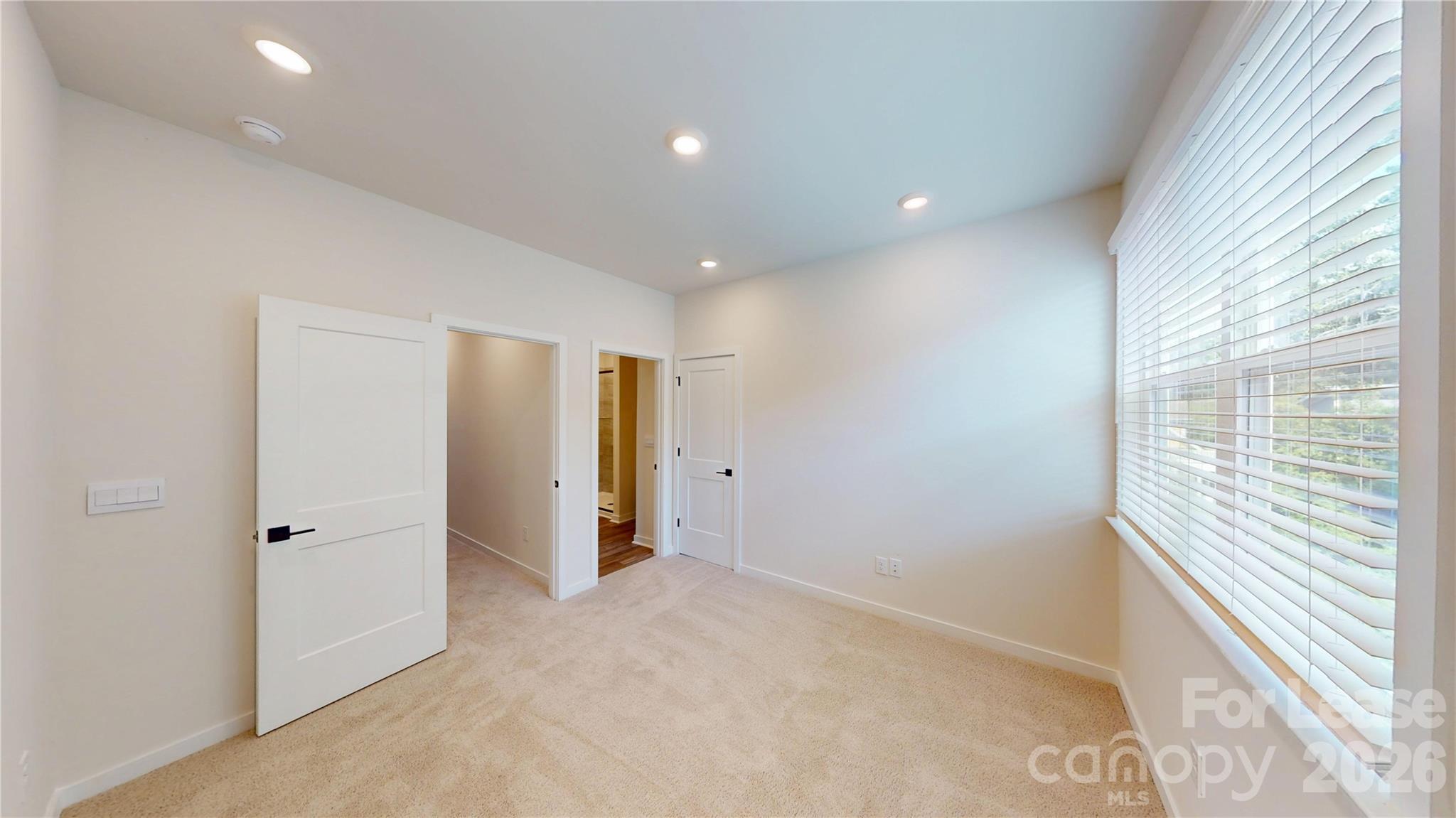 3640 Spencer Street Property Photo 17