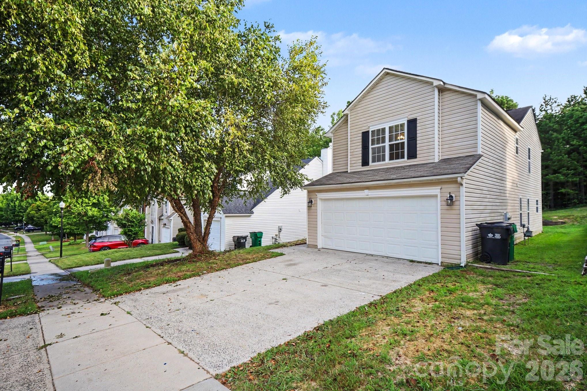 10220 Seedling Lane Property Photo 2