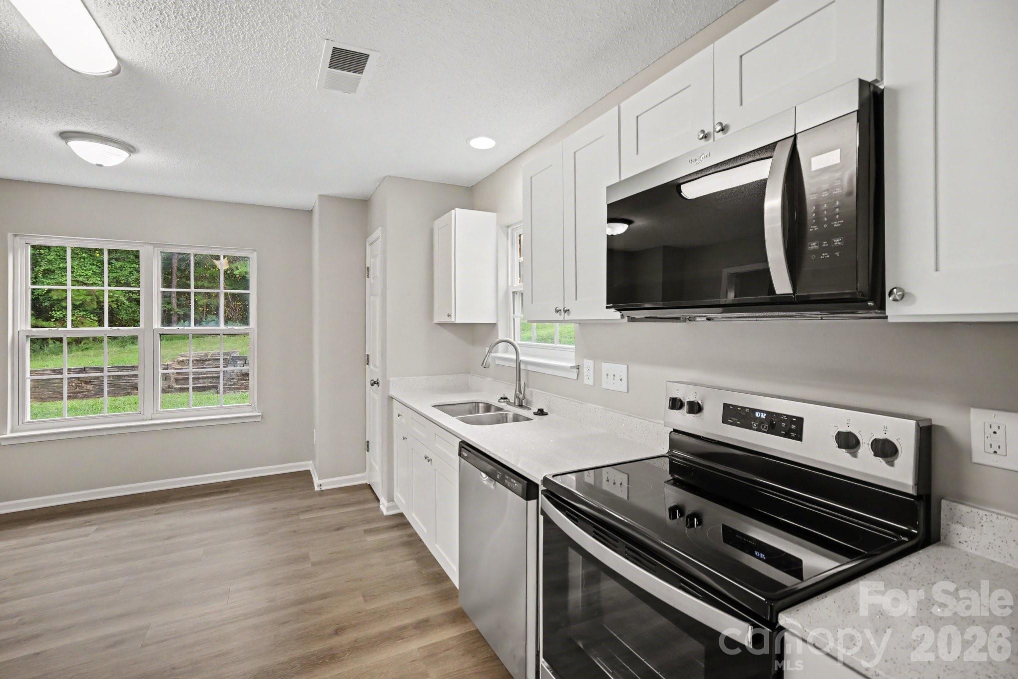 10220 Seedling Lane Property Photo 9