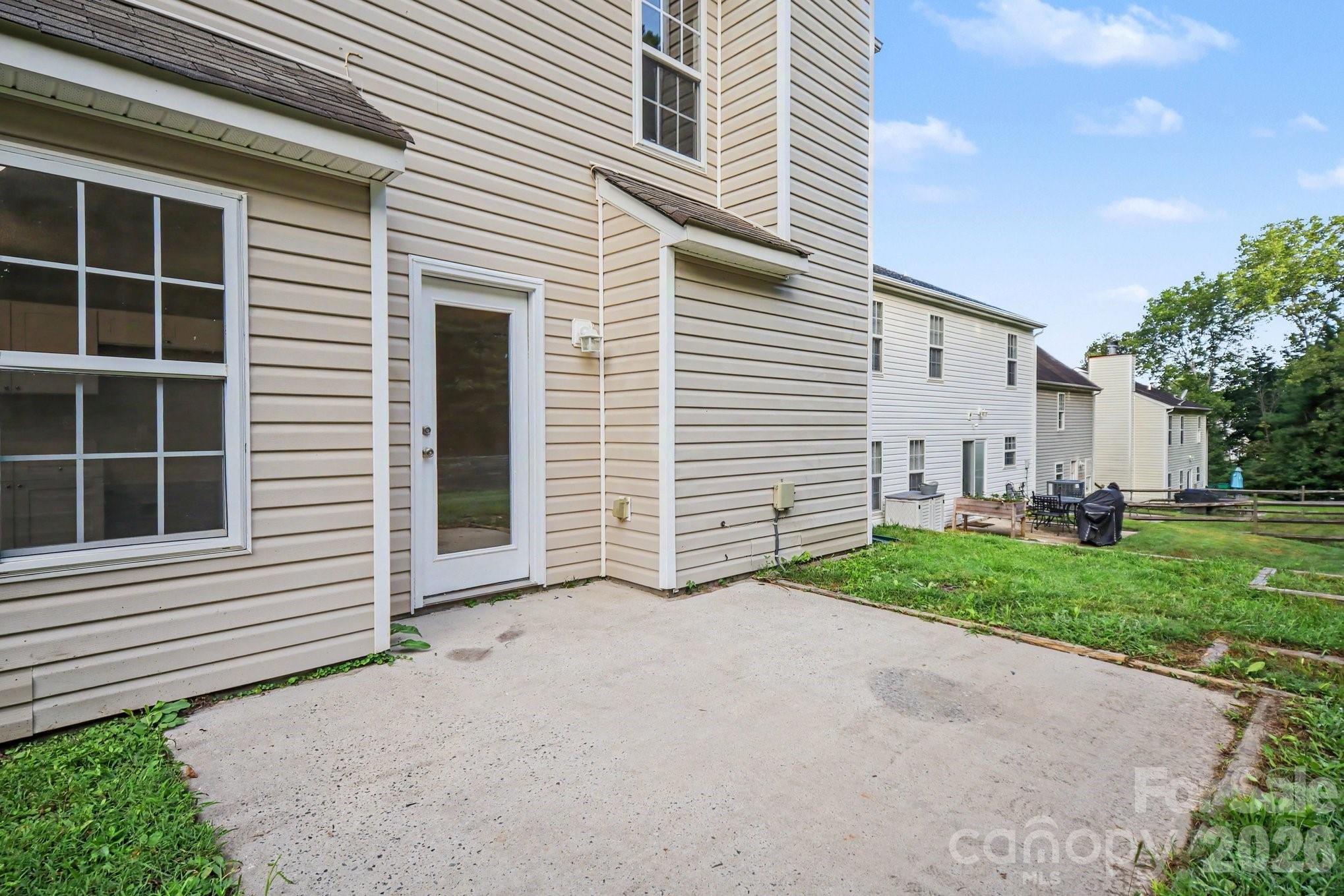 10220 Seedling Lane Property Photo 31