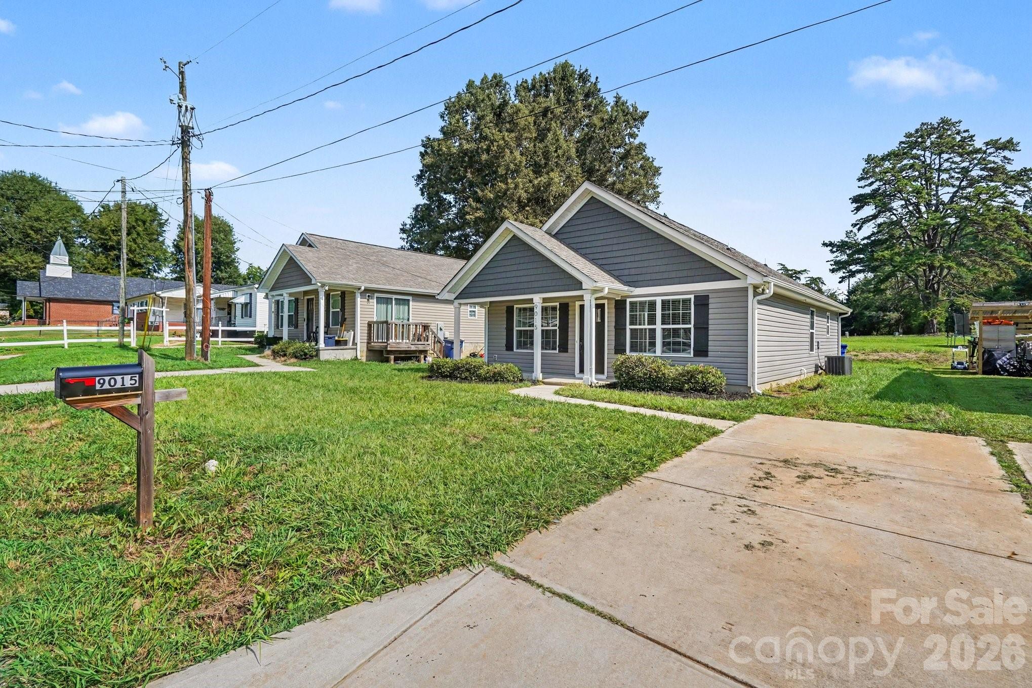 9015 Reid Street Property Photo 2