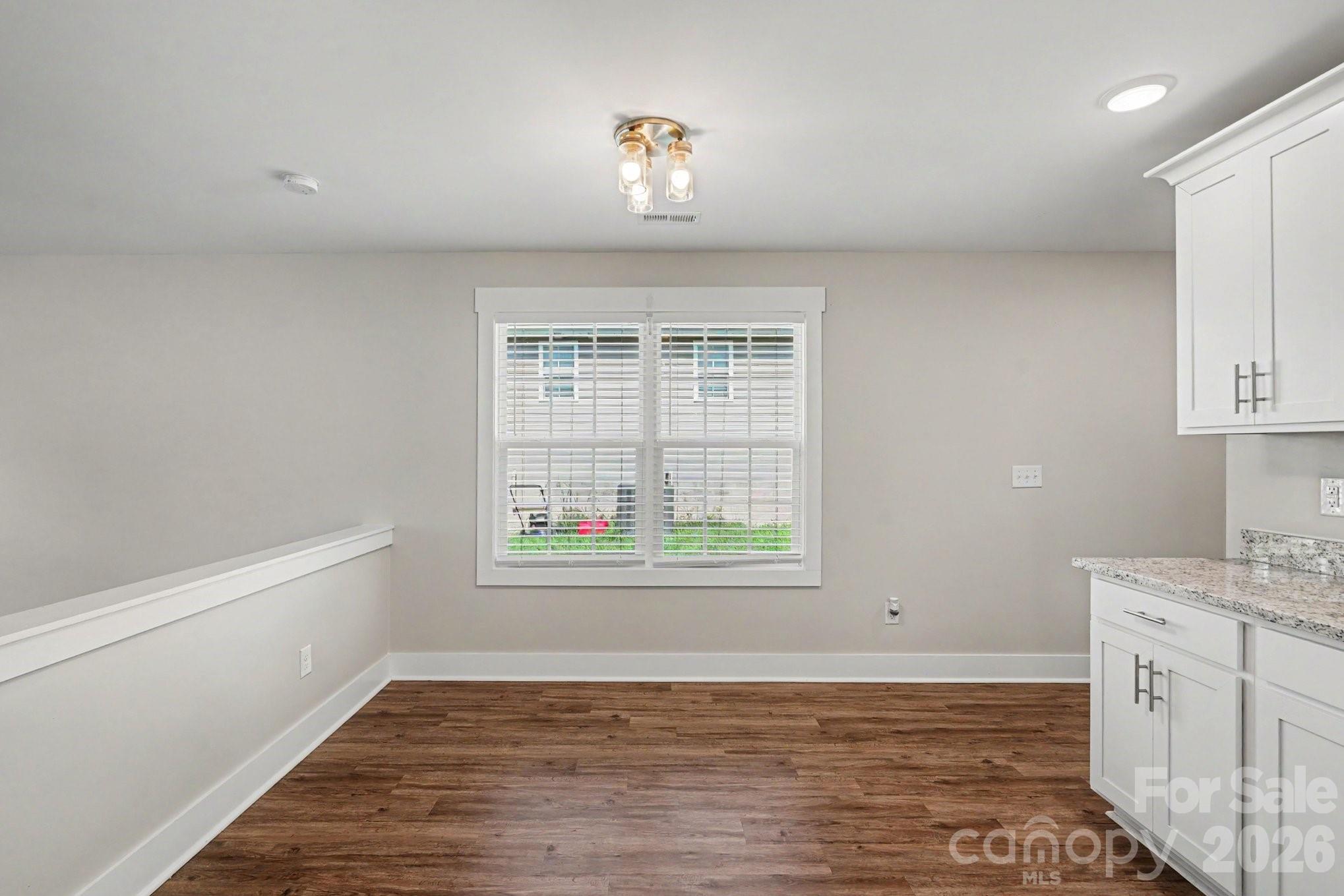 9015 Reid Street Property Photo 6
