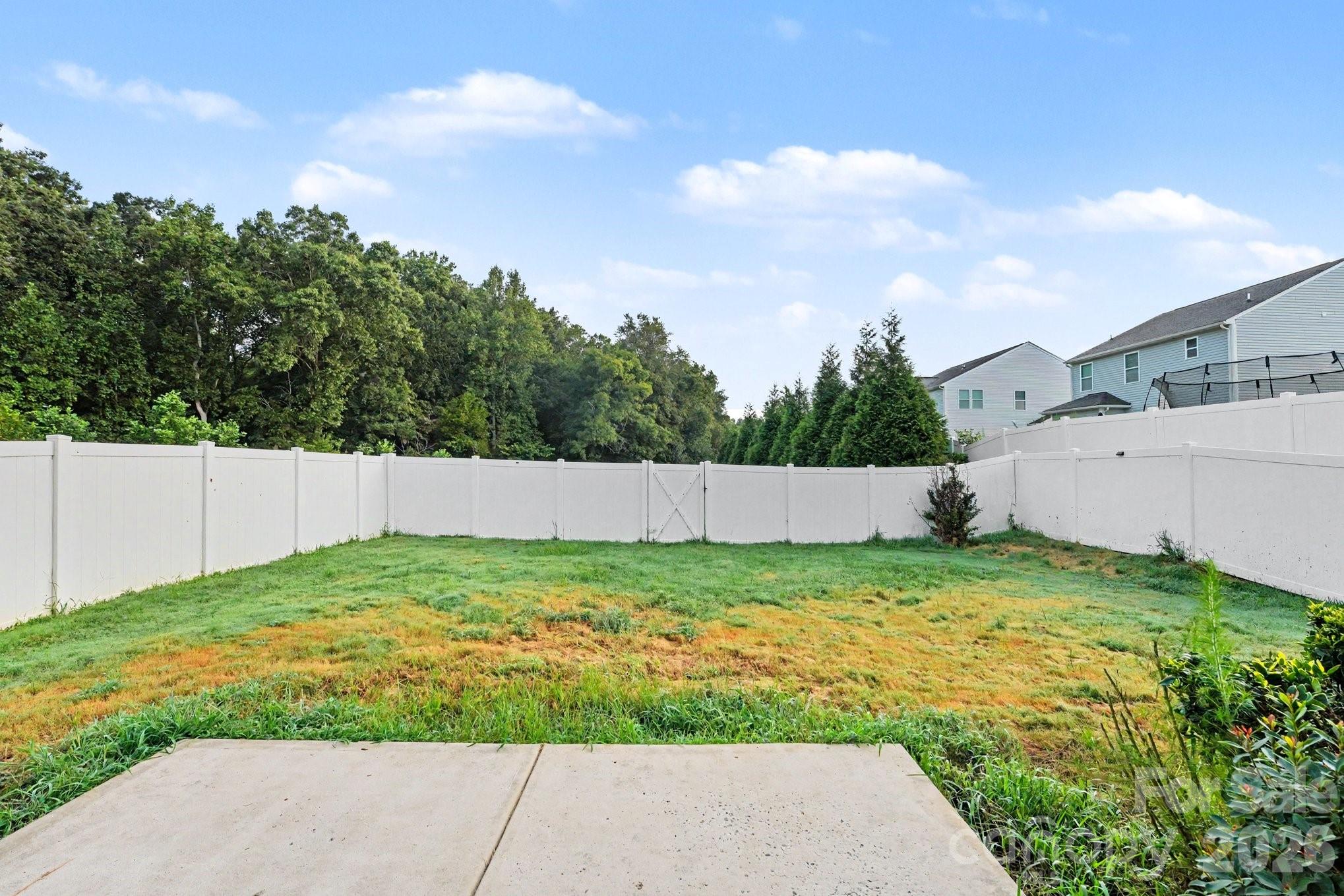 128 Sutters Mill Drive Property Photo 15