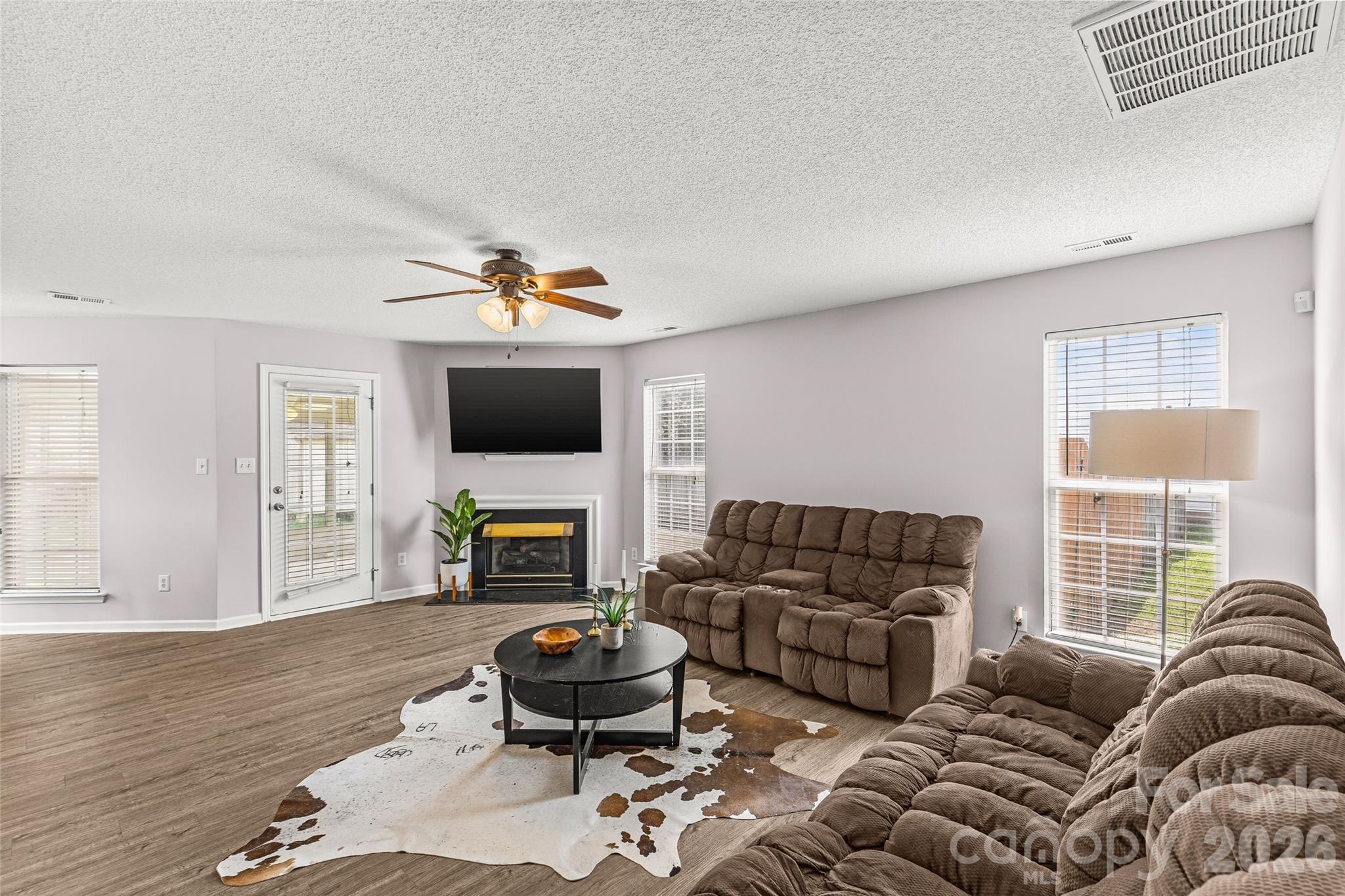 3042 Wyntree Court Property Photo 7