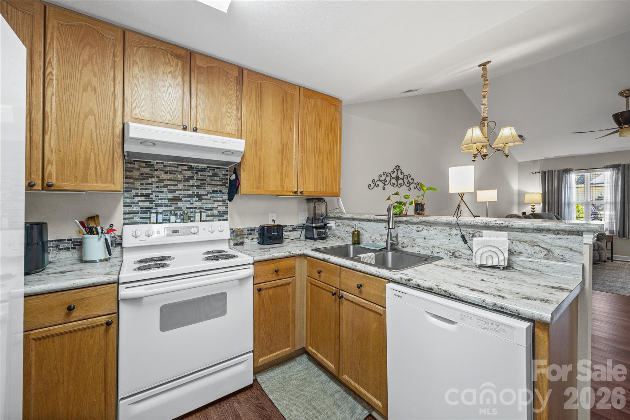 609 Gable Drive Property Photo 12