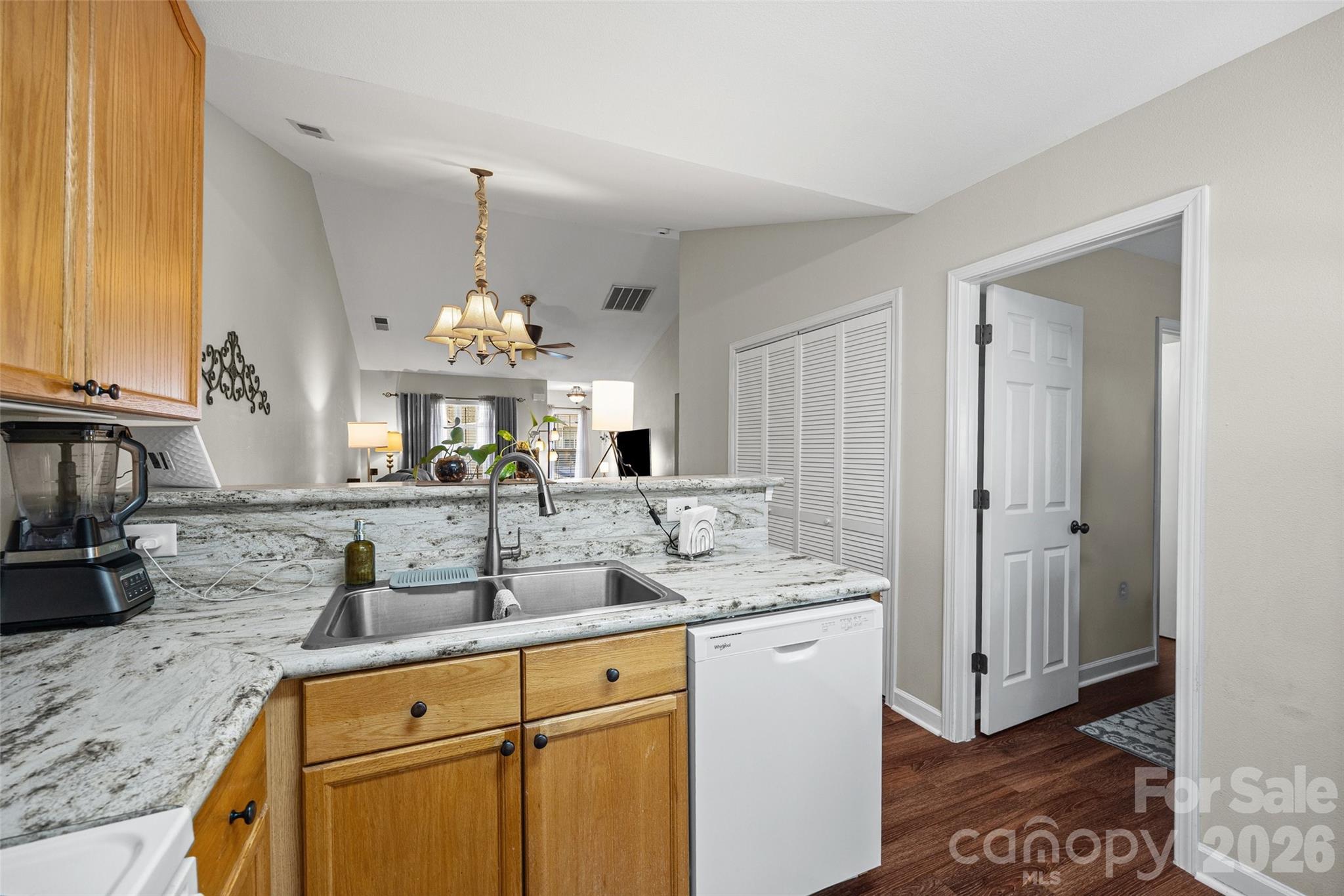 609 Gable Drive Property Photo 13