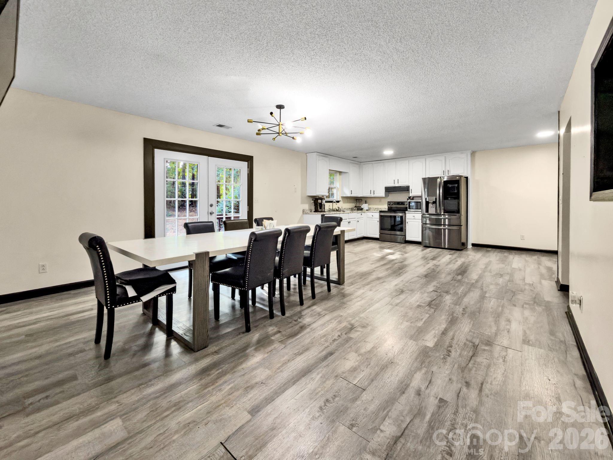 1636 Cedar Terrace Drive Property Photo 4