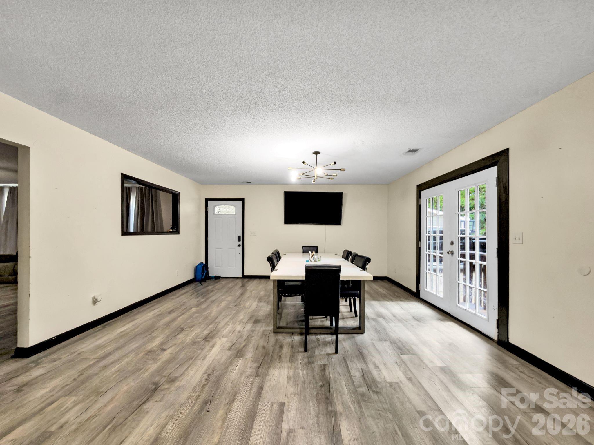 1636 Cedar Terrace Drive Property Photo 7