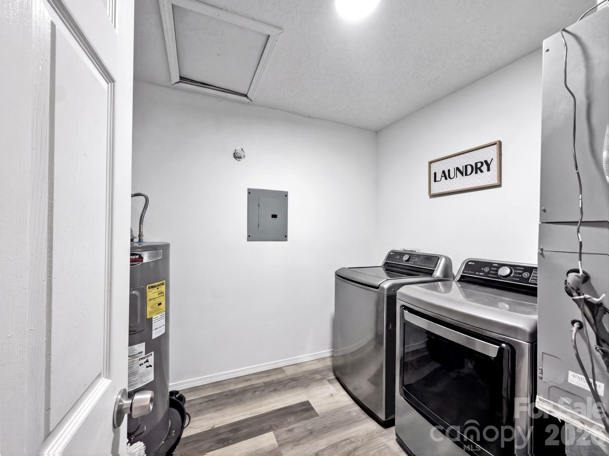 1636 Cedar Terrace Drive Property Photo 15