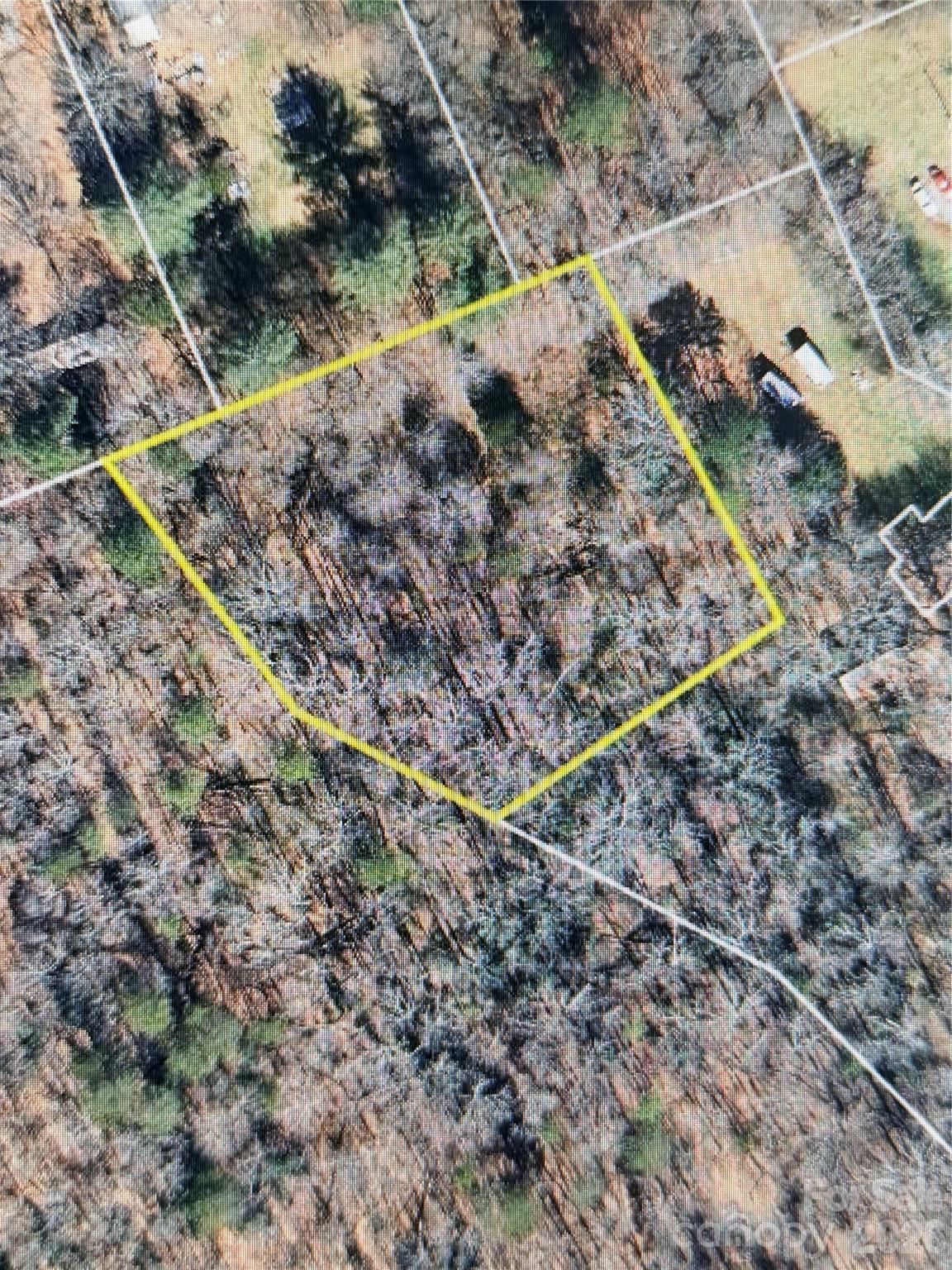 212/219 Railroad Street Property Photo 10