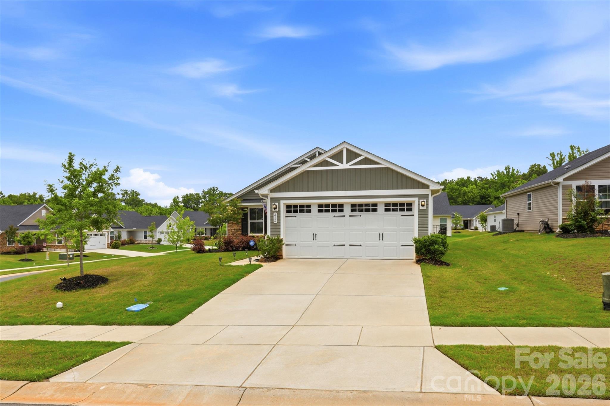 620 Grandiflora Avenue Property Photo 3
