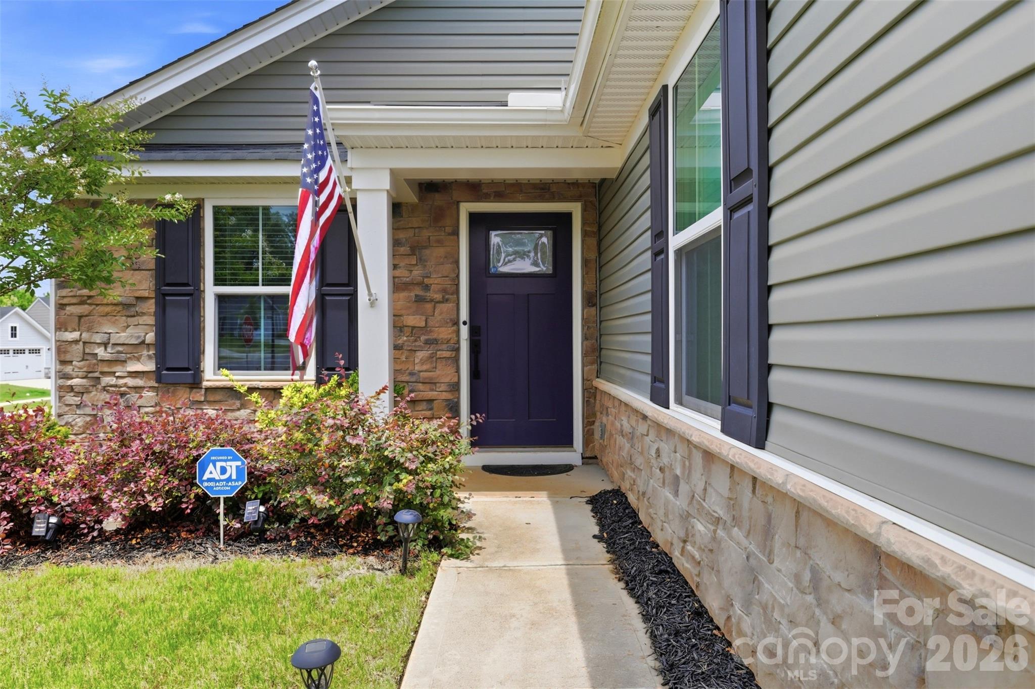 620 Grandiflora Avenue Property Photo 5