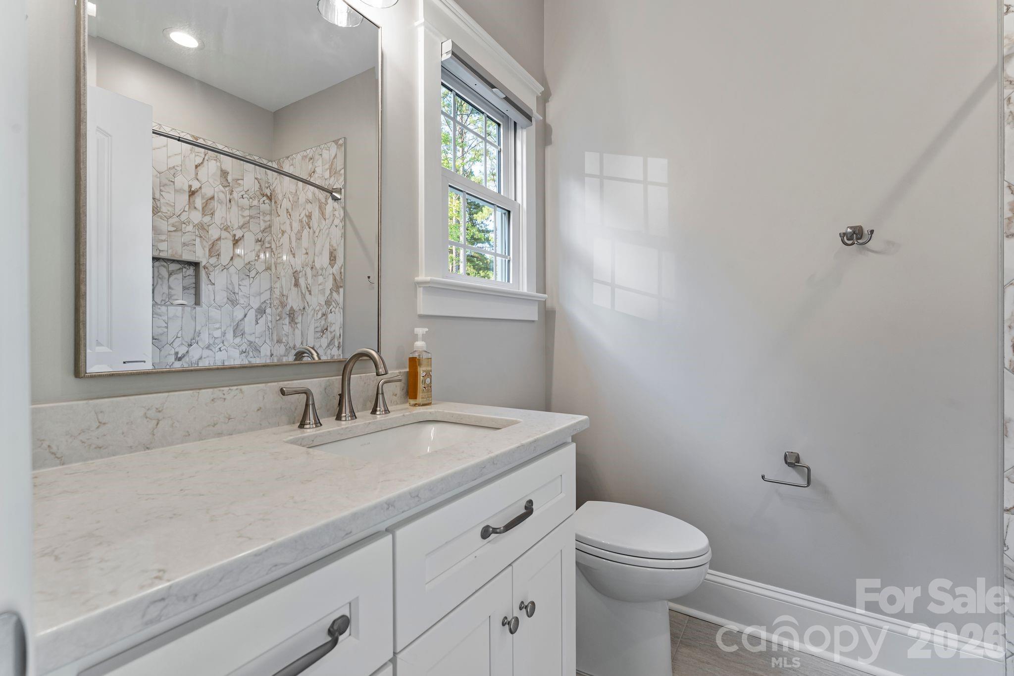 154 Emerald Creek Drive Property Photo 35