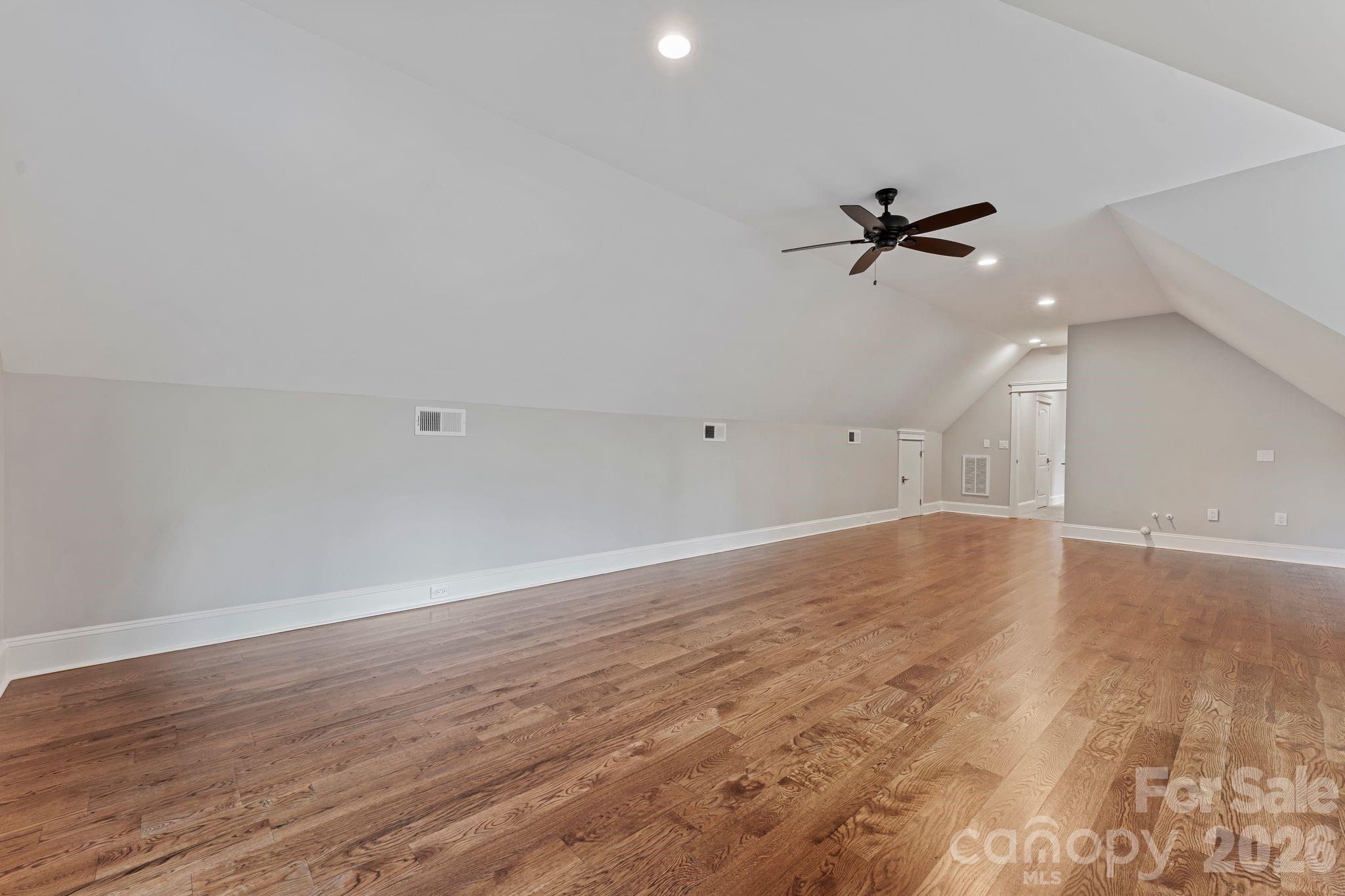 154 Emerald Creek Drive Property Photo 39