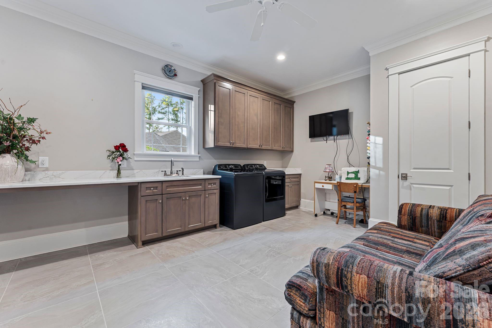 154 Emerald Creek Drive Property Photo 40