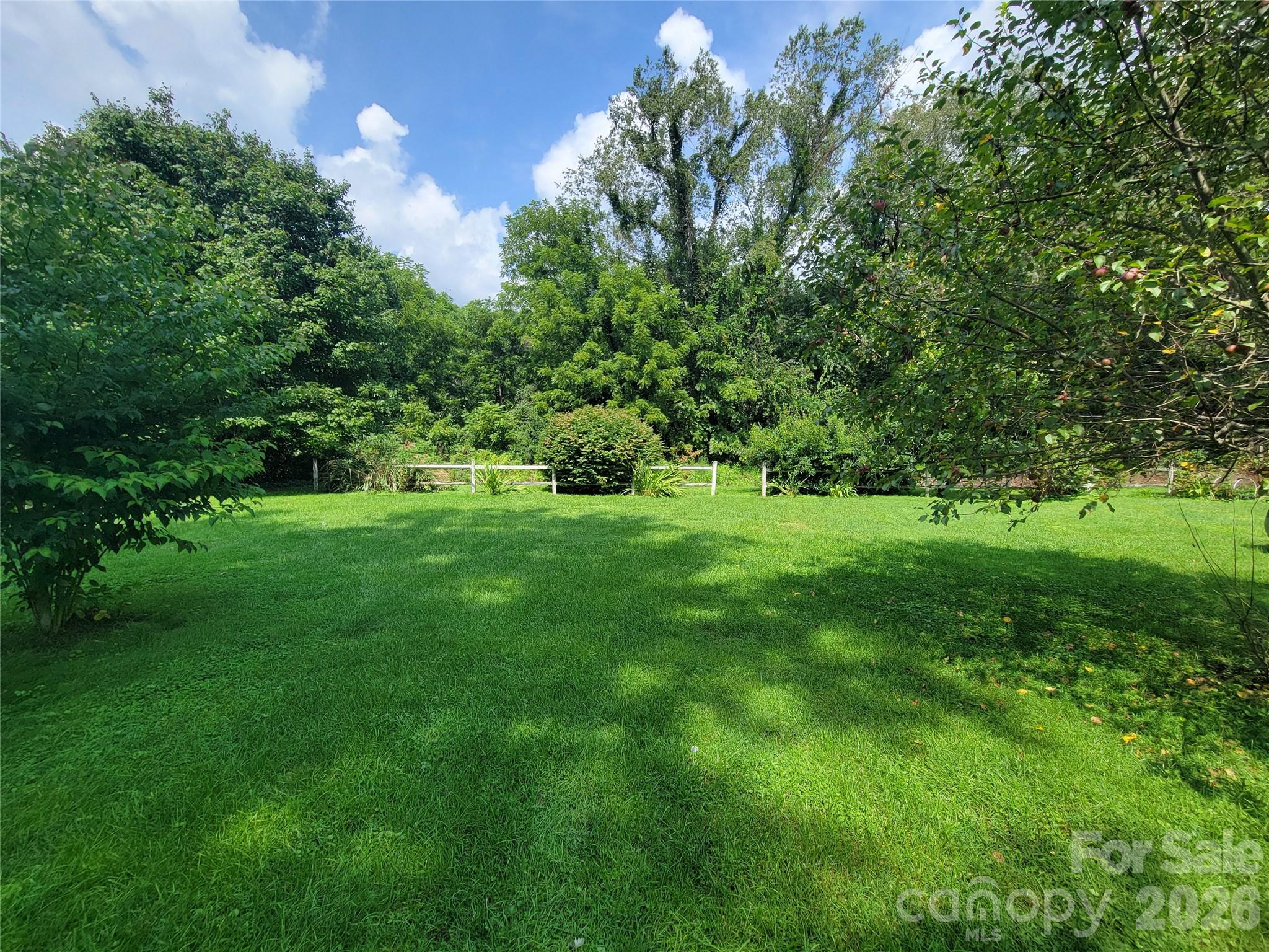 678 Brown Avenue Property Photo 8
