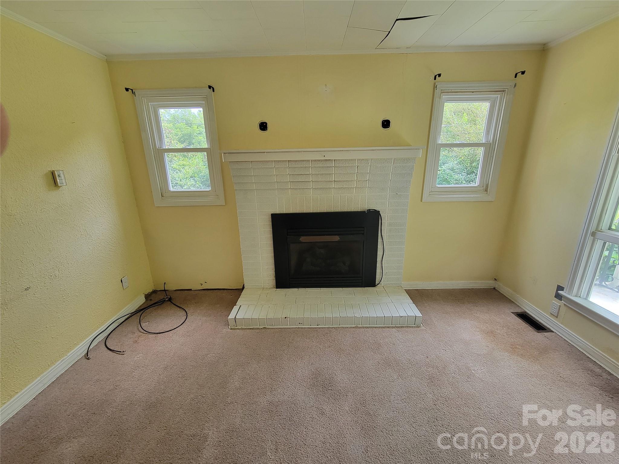 678 Brown Avenue Property Photo 13