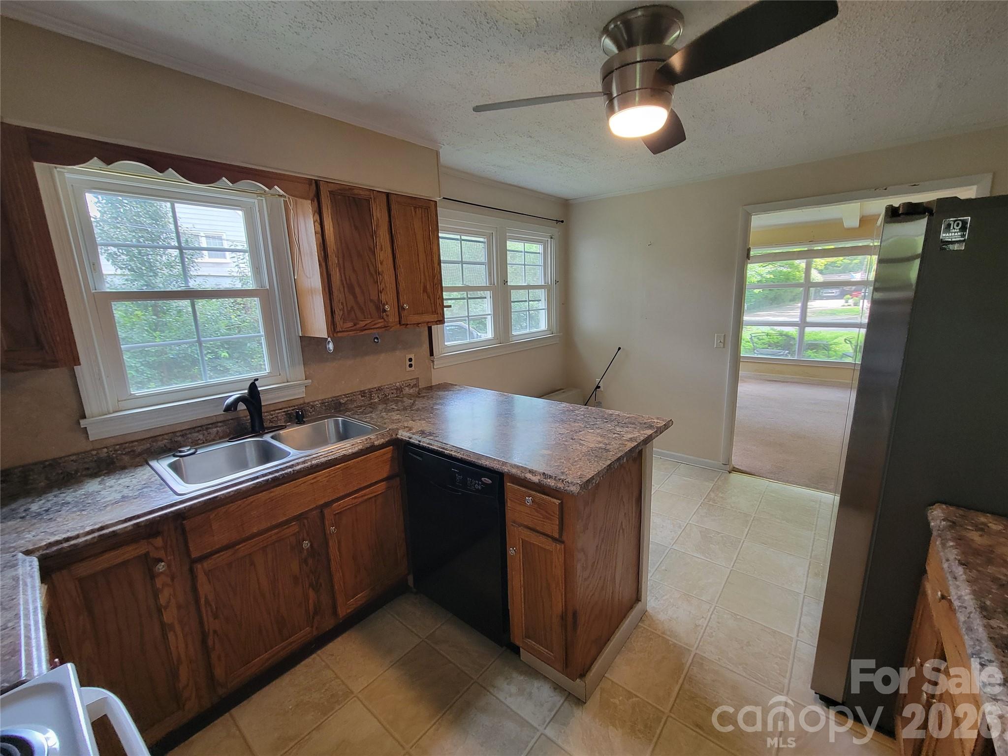 678 Brown Avenue Property Photo 17
