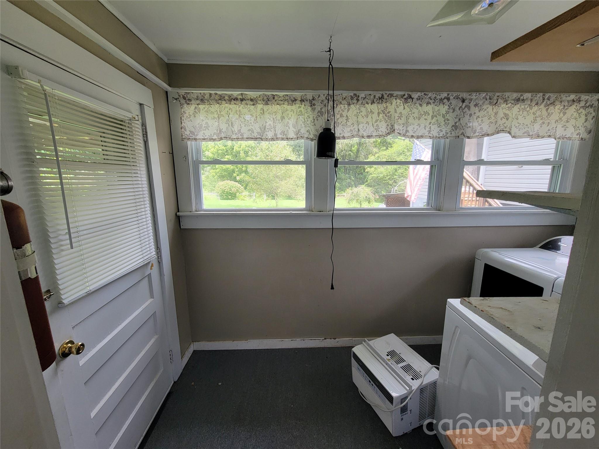 678 Brown Avenue Property Photo 19