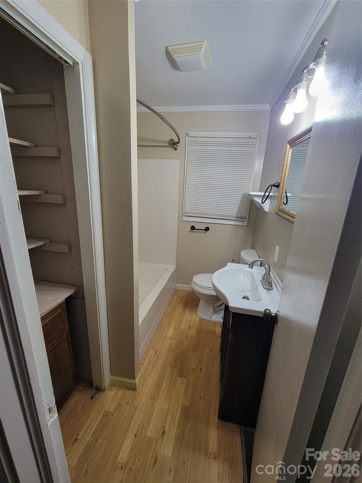 678 Brown Avenue Property Photo 24
