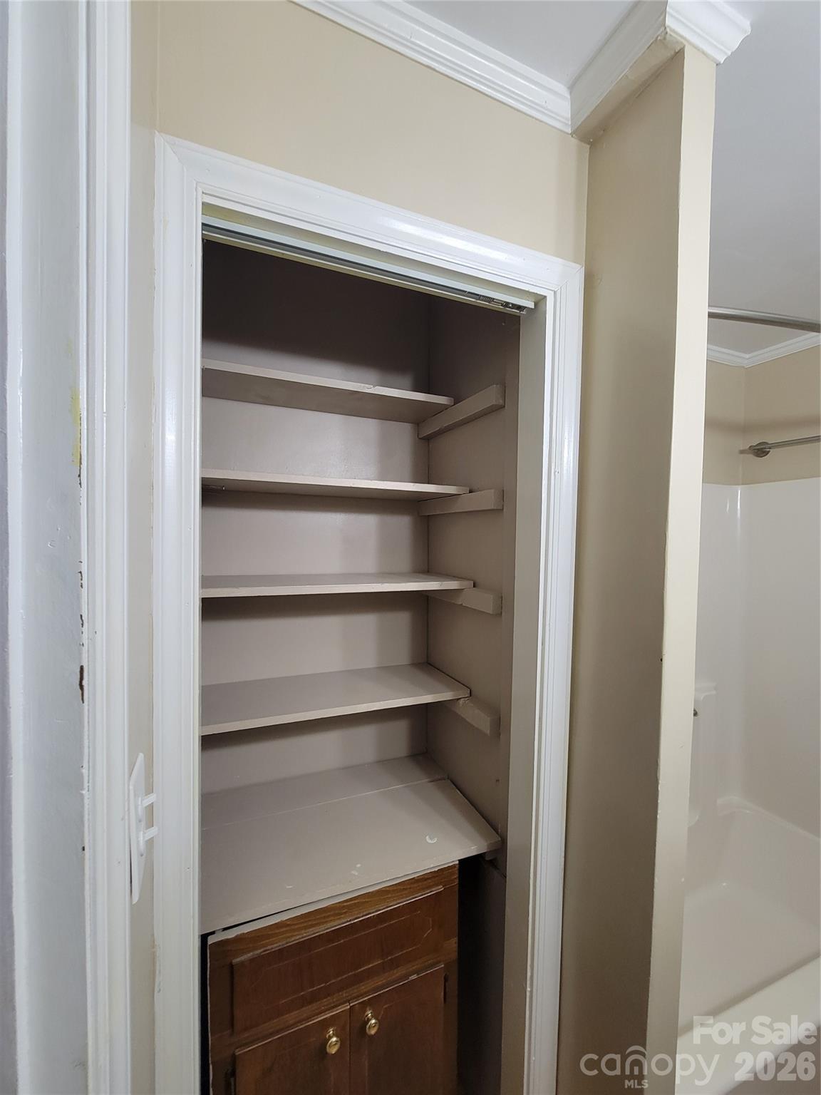 678 Brown Avenue Property Photo 25