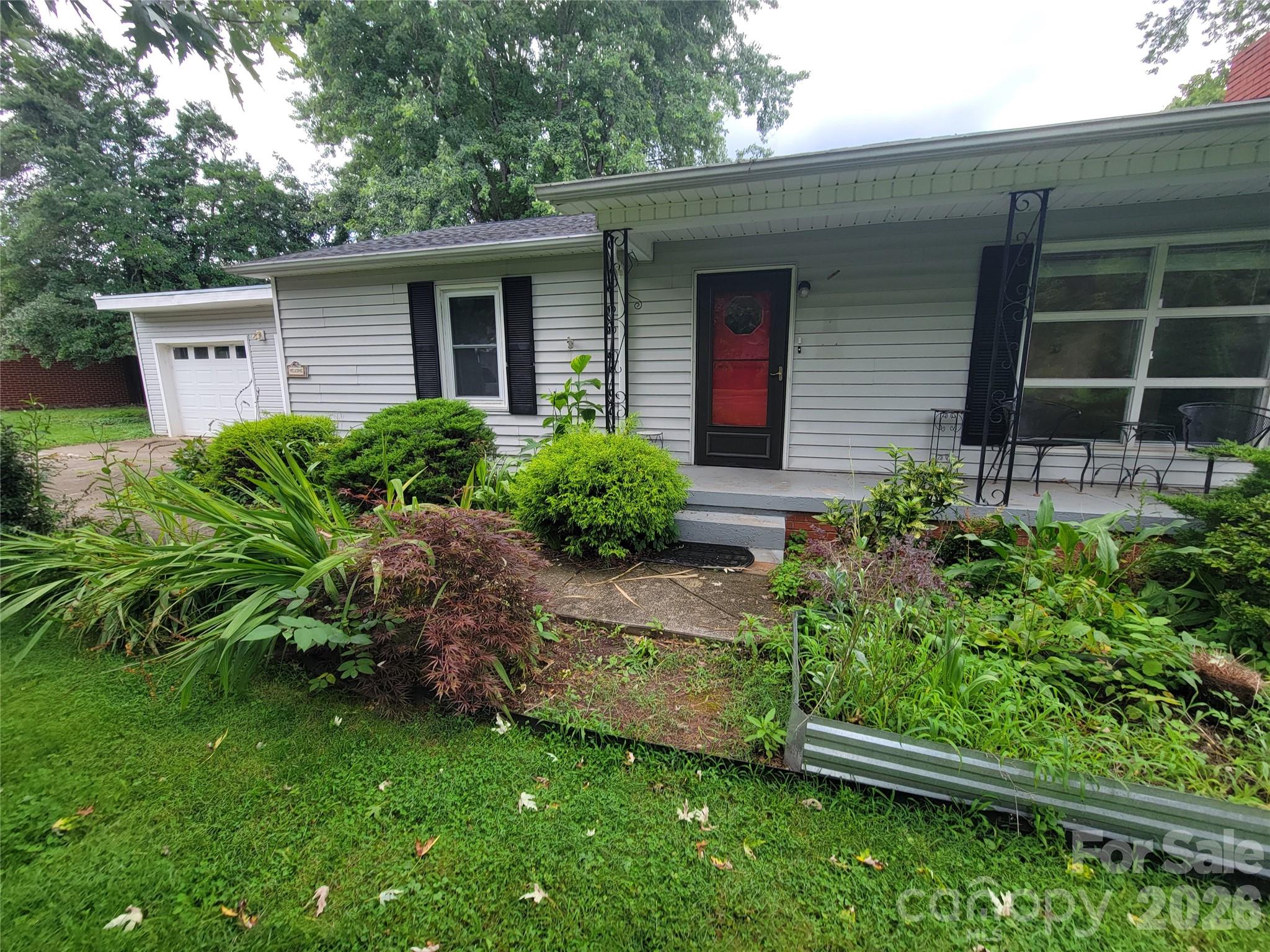 678 Brown Avenue Property Photo 33
