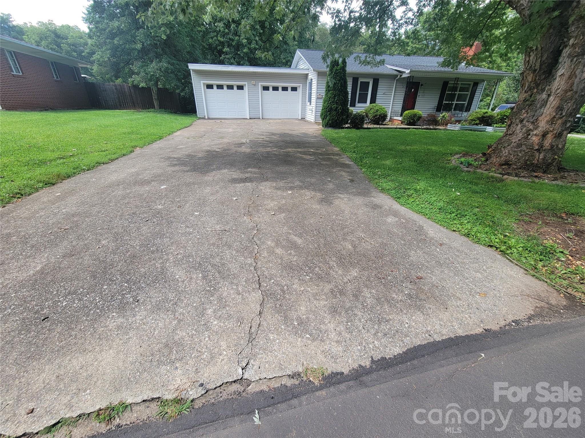 678 Brown Avenue Property Photo 35