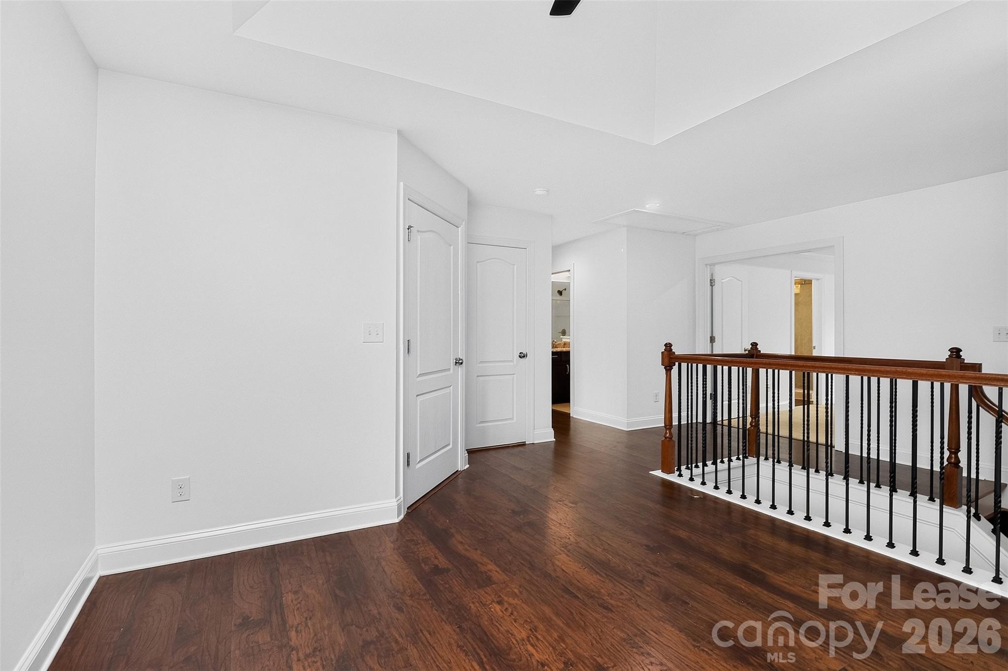 549 Daventry Court Property Photo 20