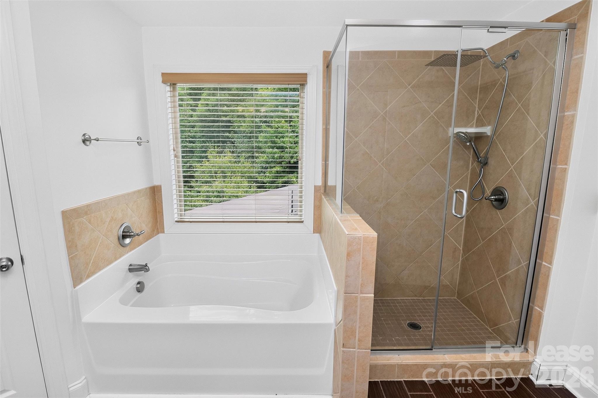 549 Daventry Court Property Photo 27