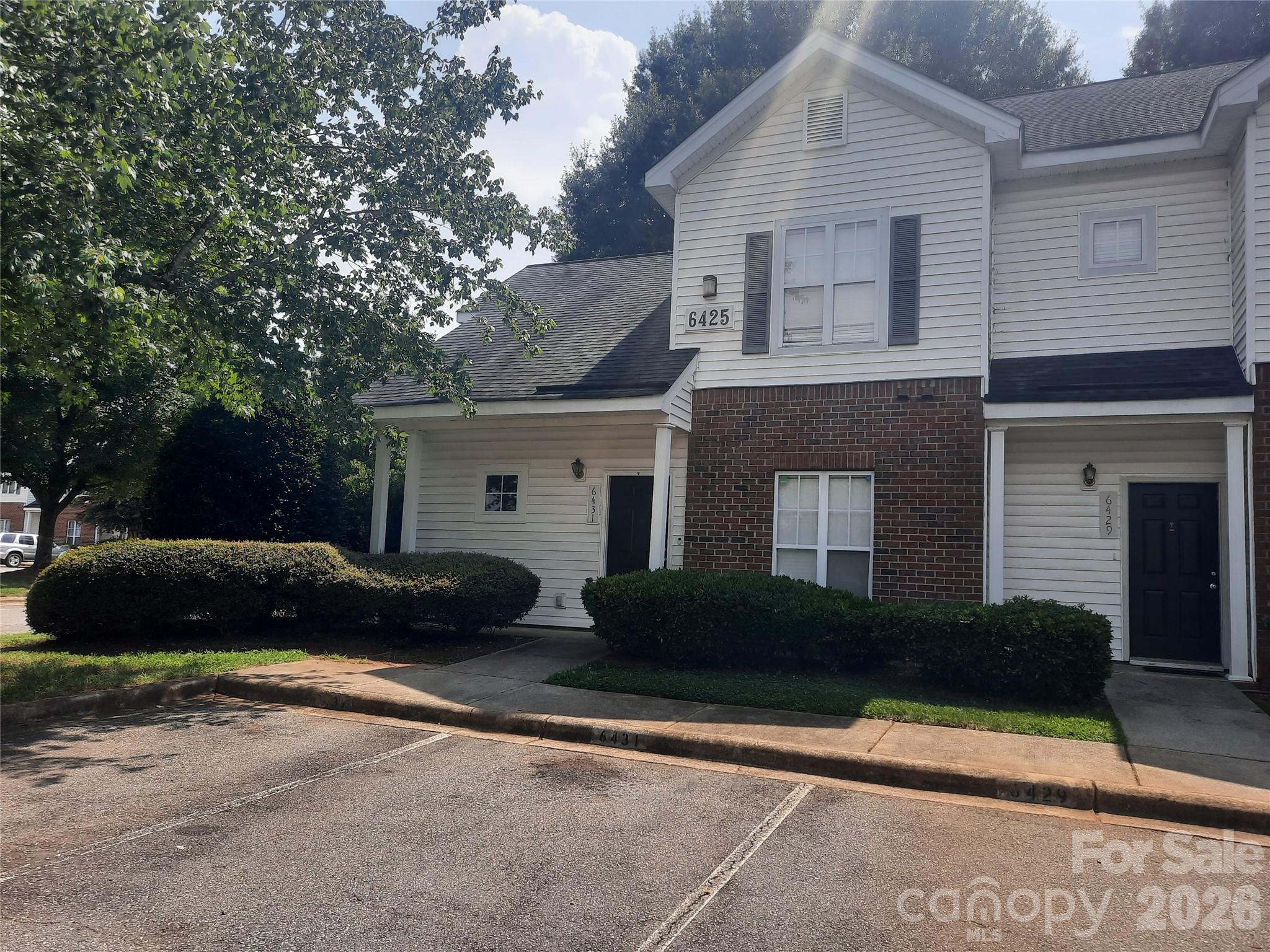 6431 Mallard View Lane Property Photo 1