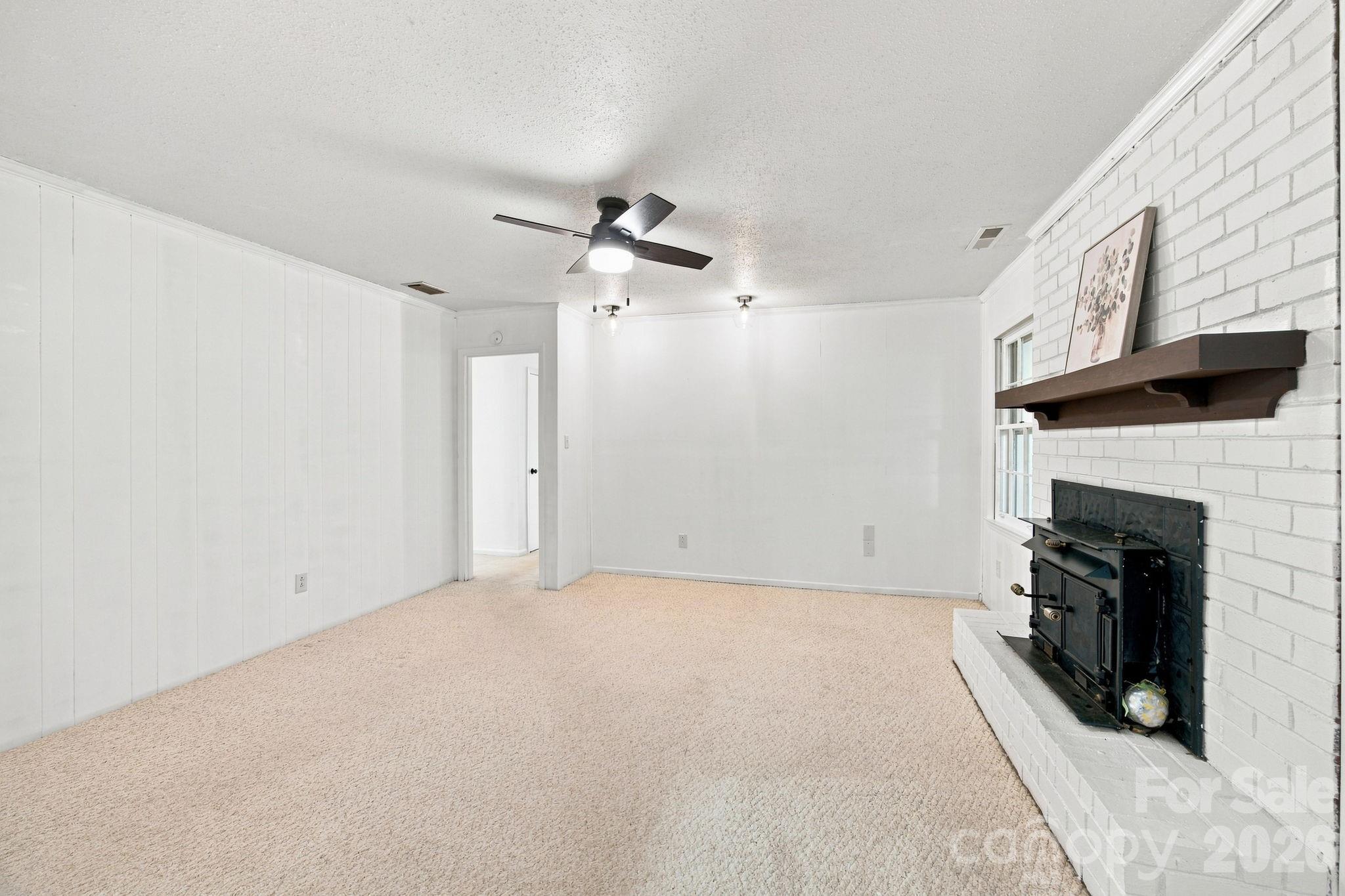 1045 S Magnolia Street Property Photo 23