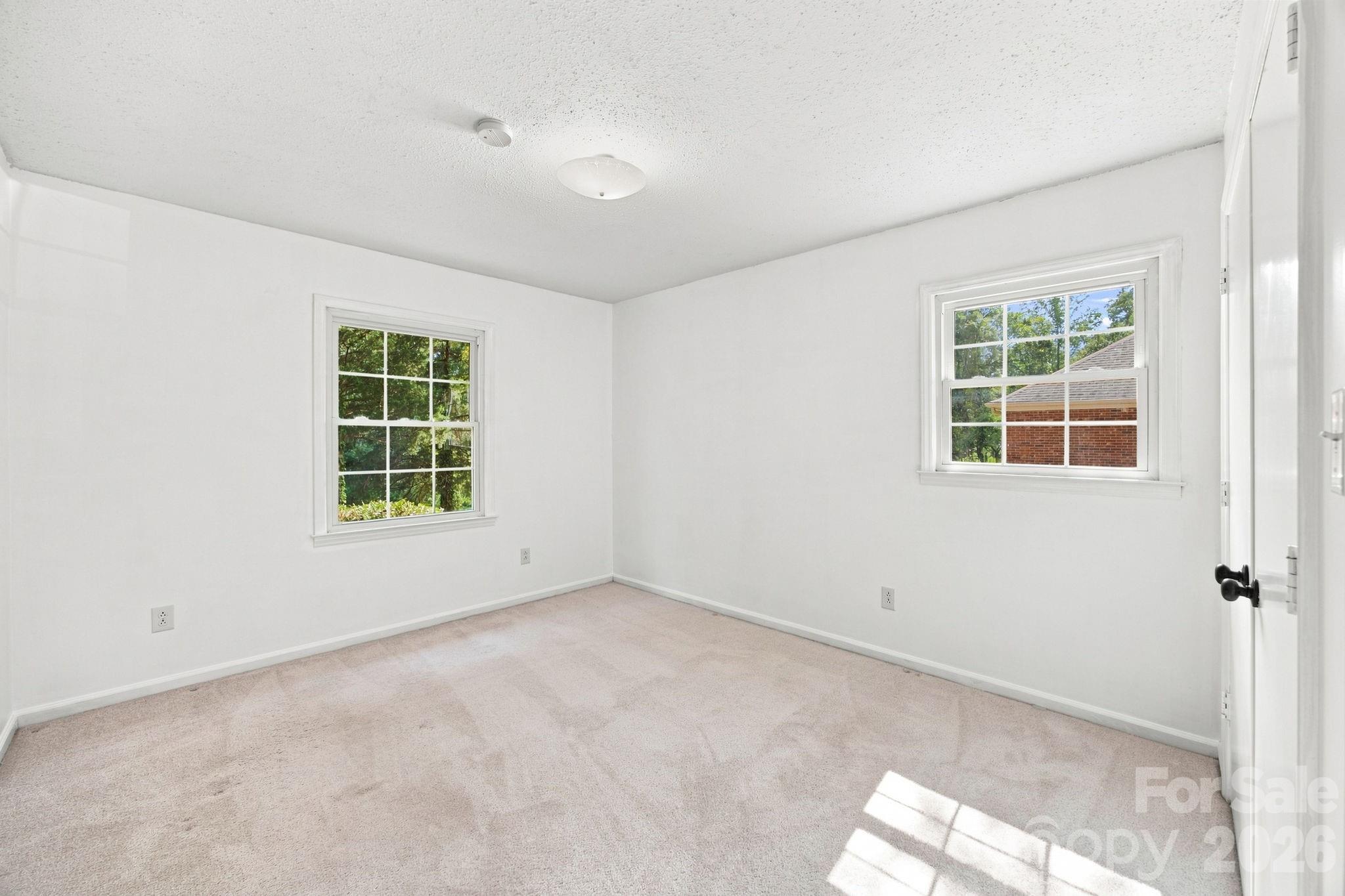 1045 S Magnolia Street Property Photo 28