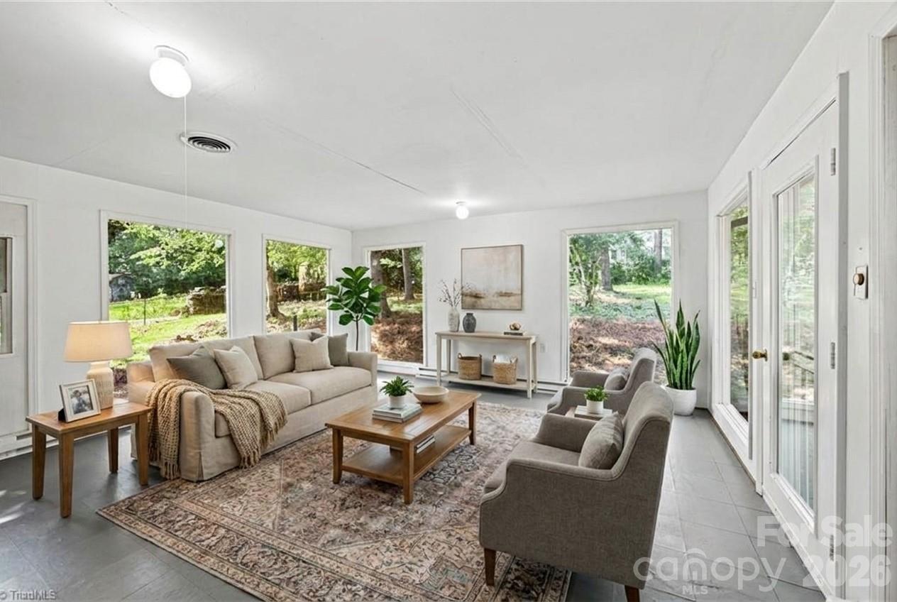 1045 S Magnolia Street Property Photo 32