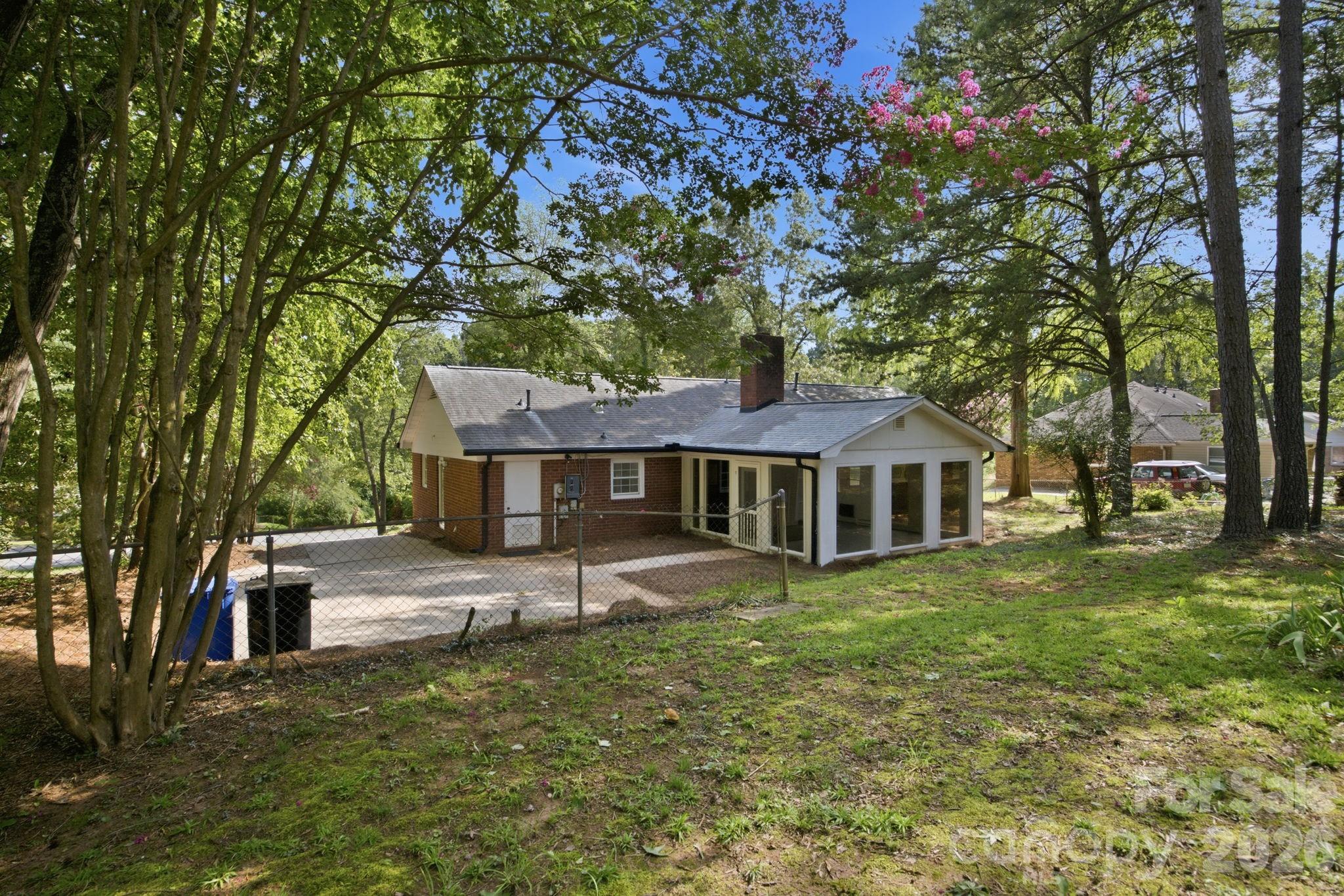 1045 S Magnolia Street Property Photo 38